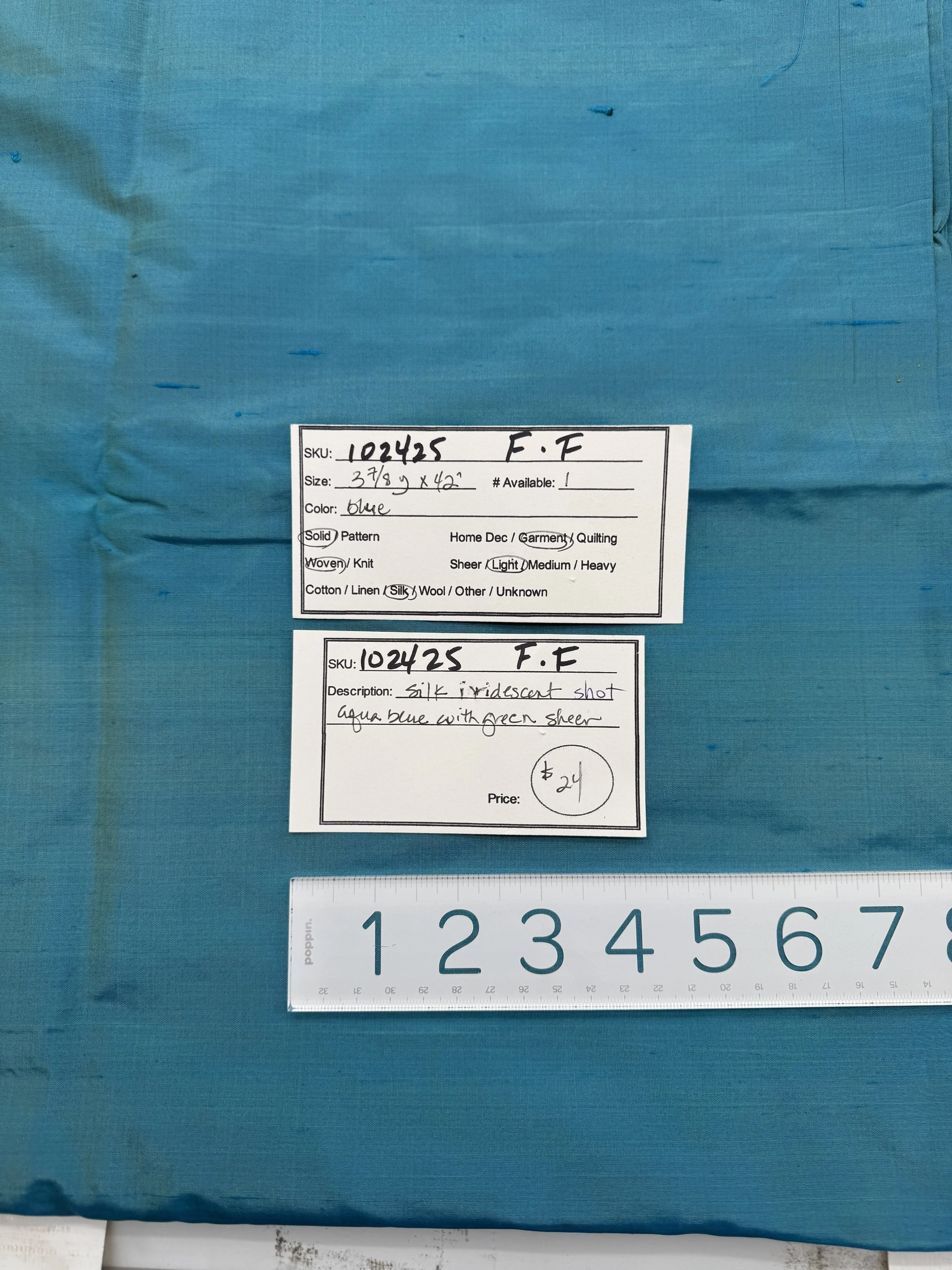 102425-F-F Iridescent aqua blue: Silk; 3 7/8 yds x 42"