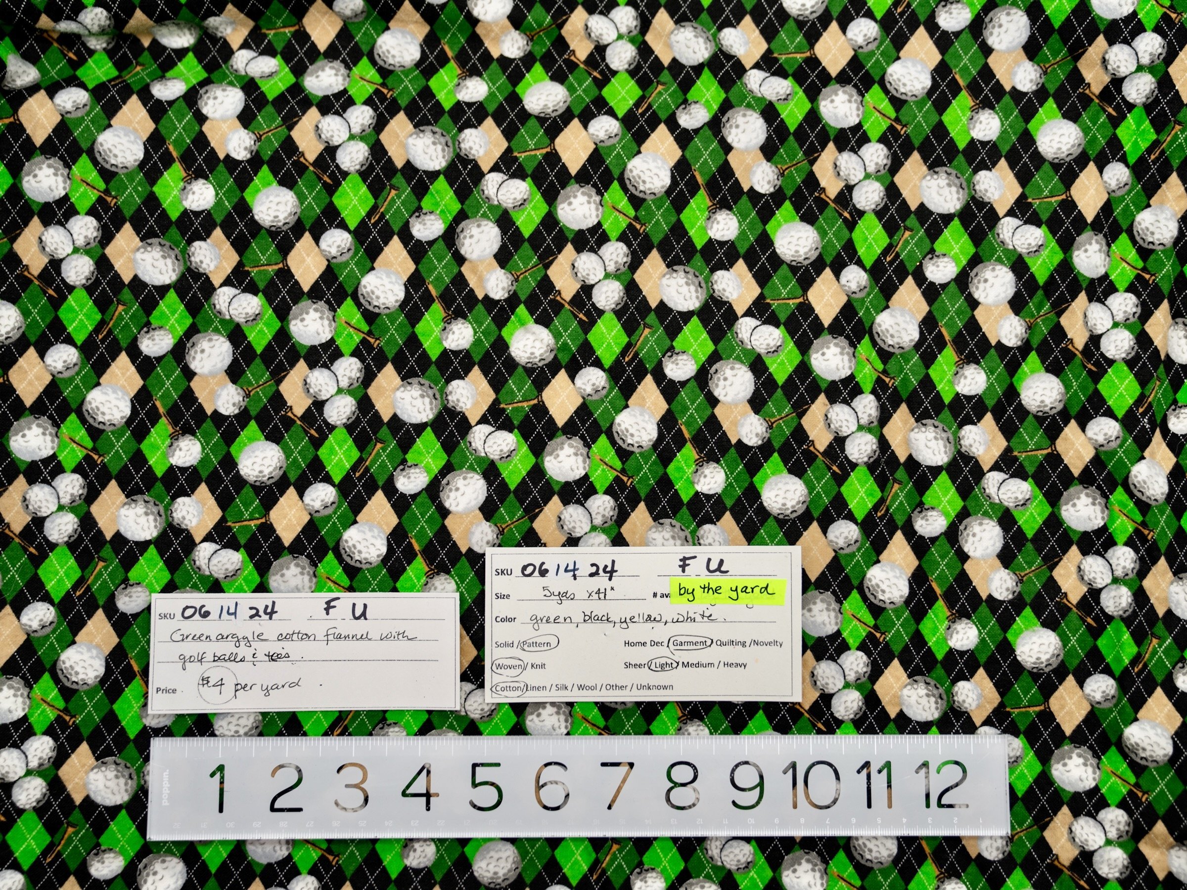 061424-F-U Golf themed Green argyle Cotton flannel; By the yd; 41 in wide
