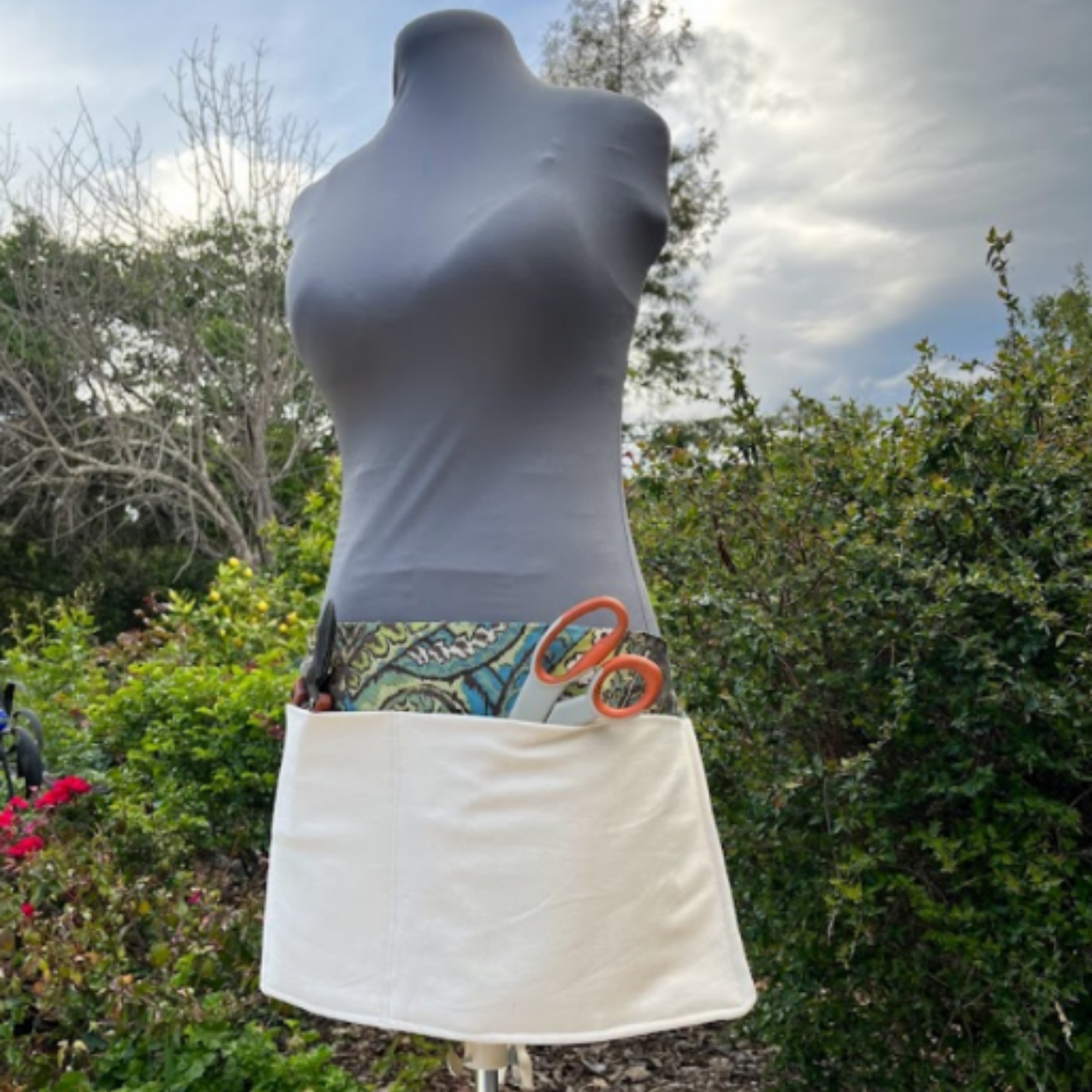 Apron with Pockets