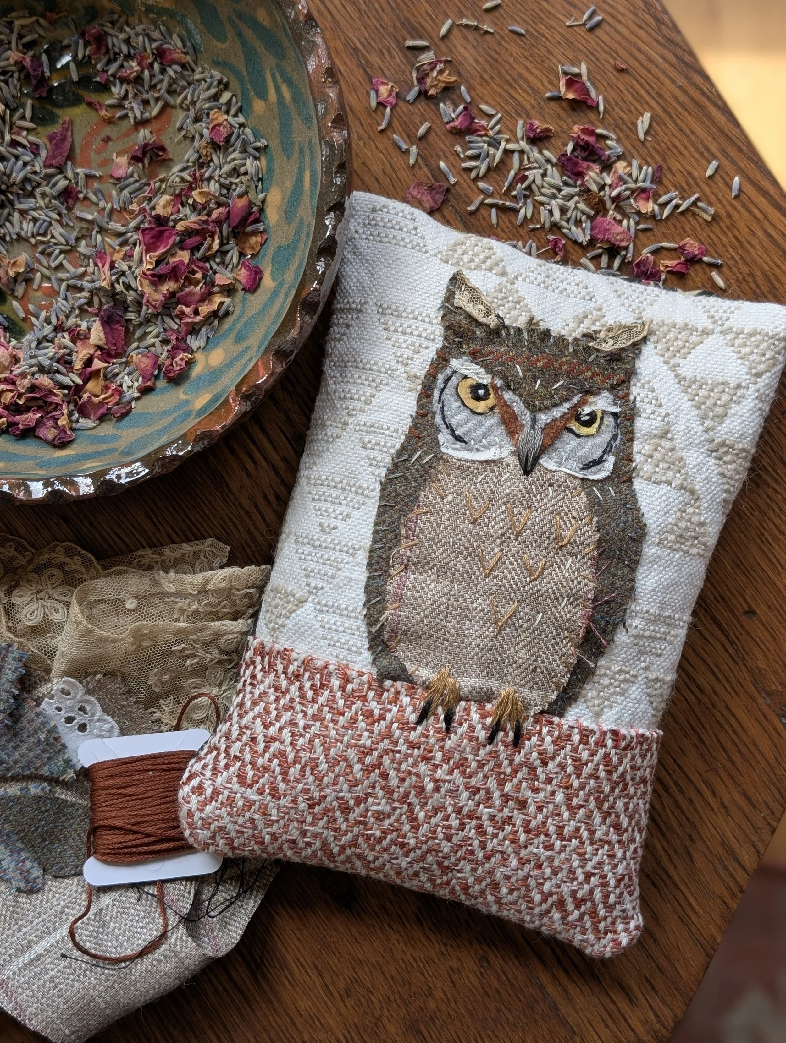 Sewing Embroidered Owl Sachets (WK-OWL-1108) (November 8th)