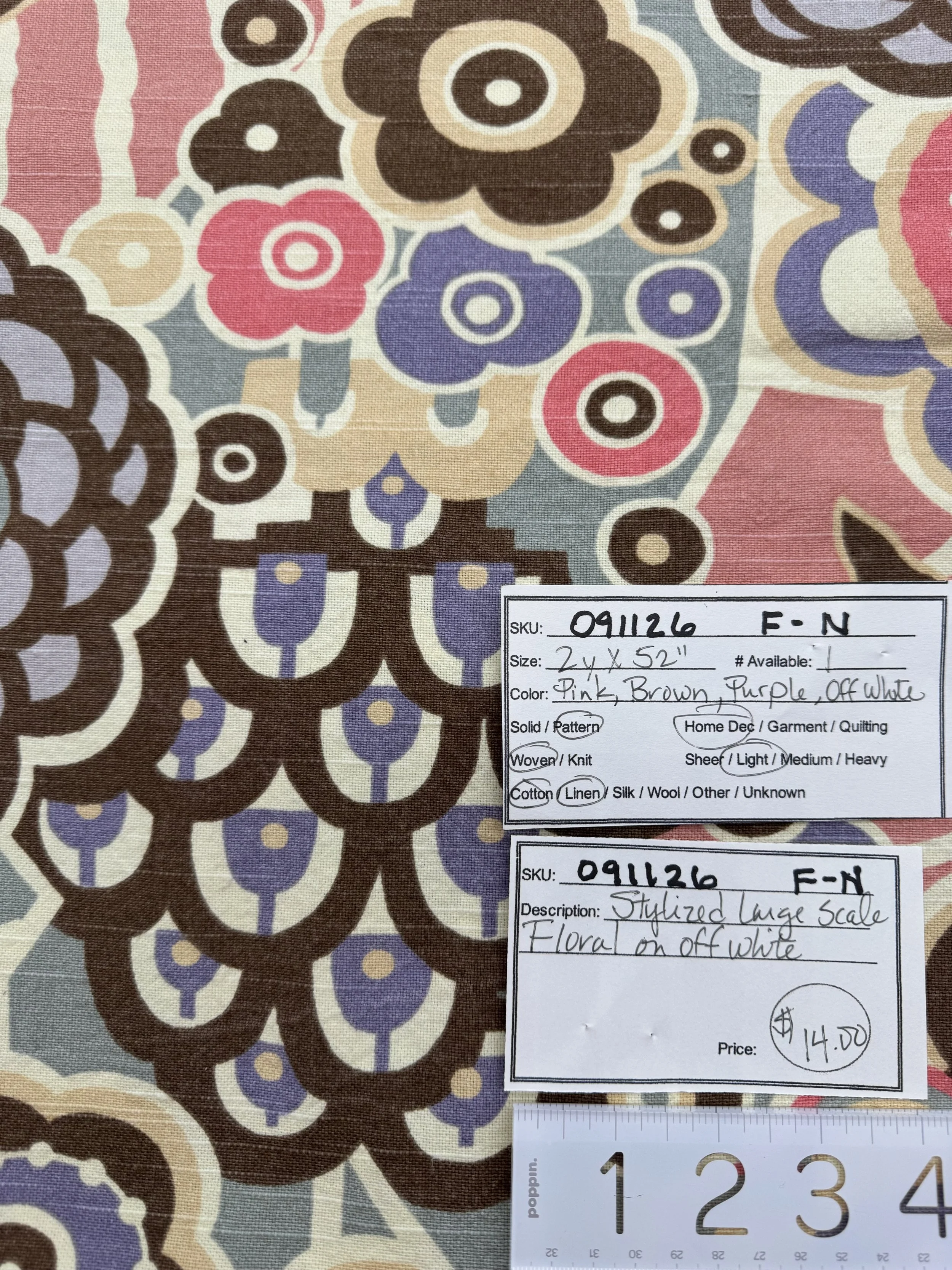 091126-F-N Stylized large scale floral; Cotton/Linen; 2 yds x 52'