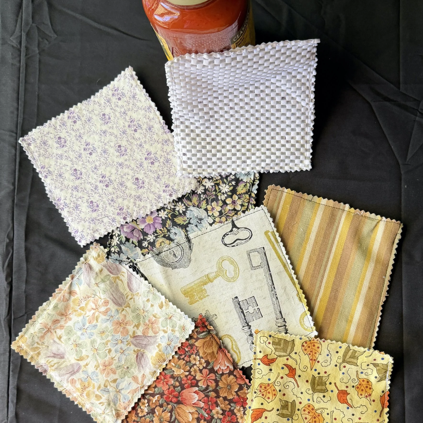 Fabric jar grippers