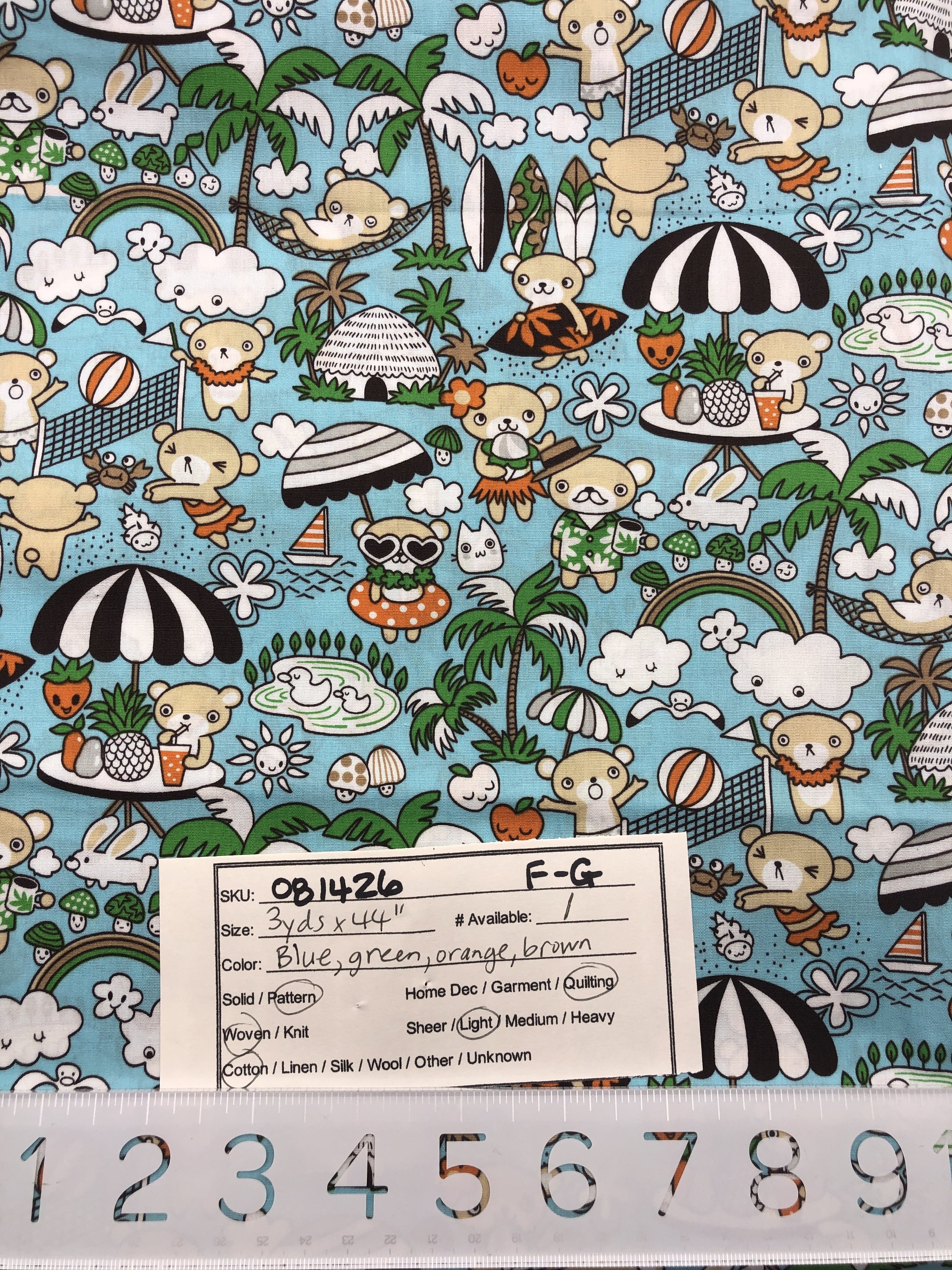 081426-F-G Bears vacationing in Hawaii; Cotton; 3 yds x 44"
