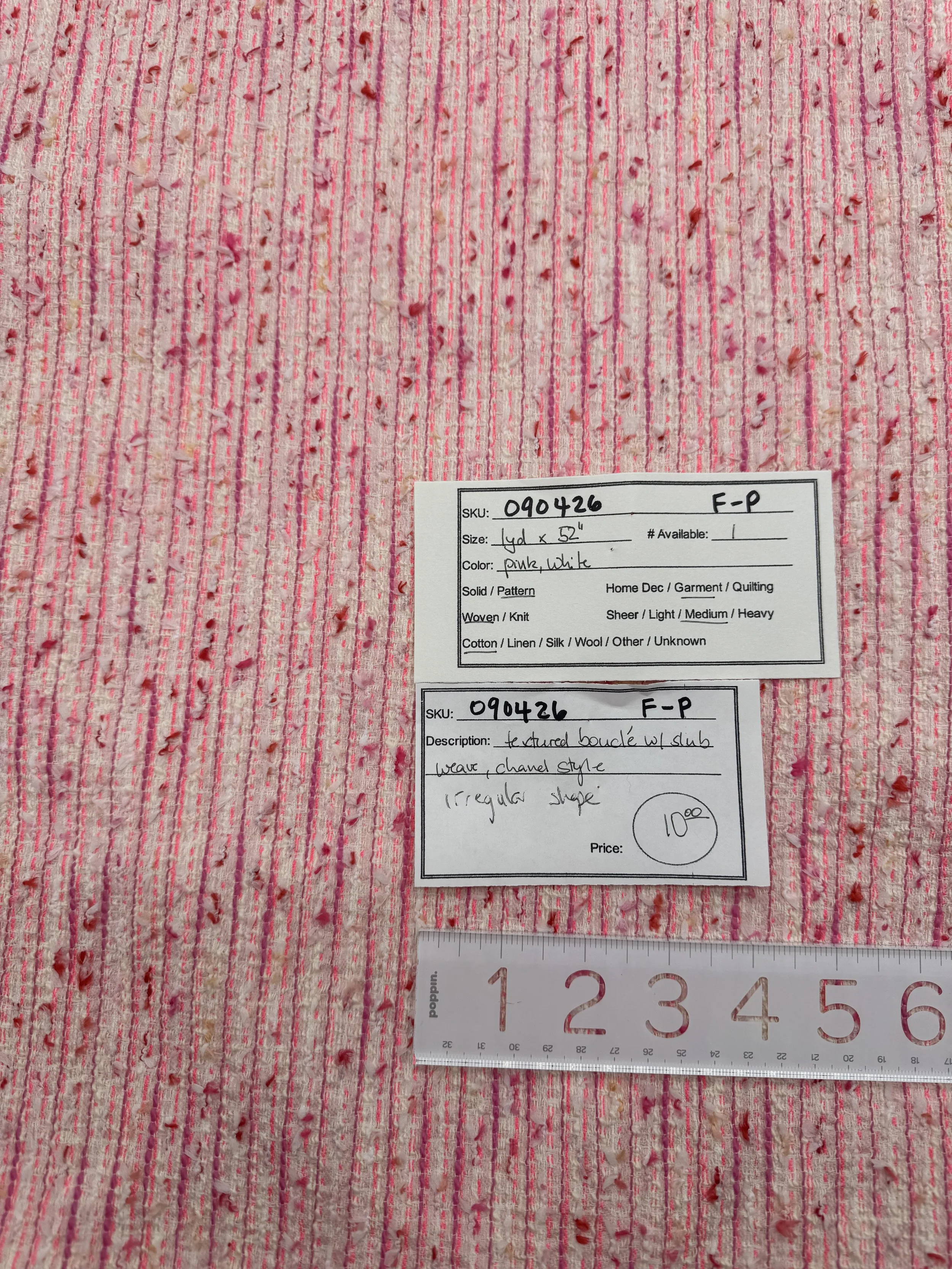 090426-F-P Textured bouclé in pink with slub weave, Cotton; 1 yd x 52"