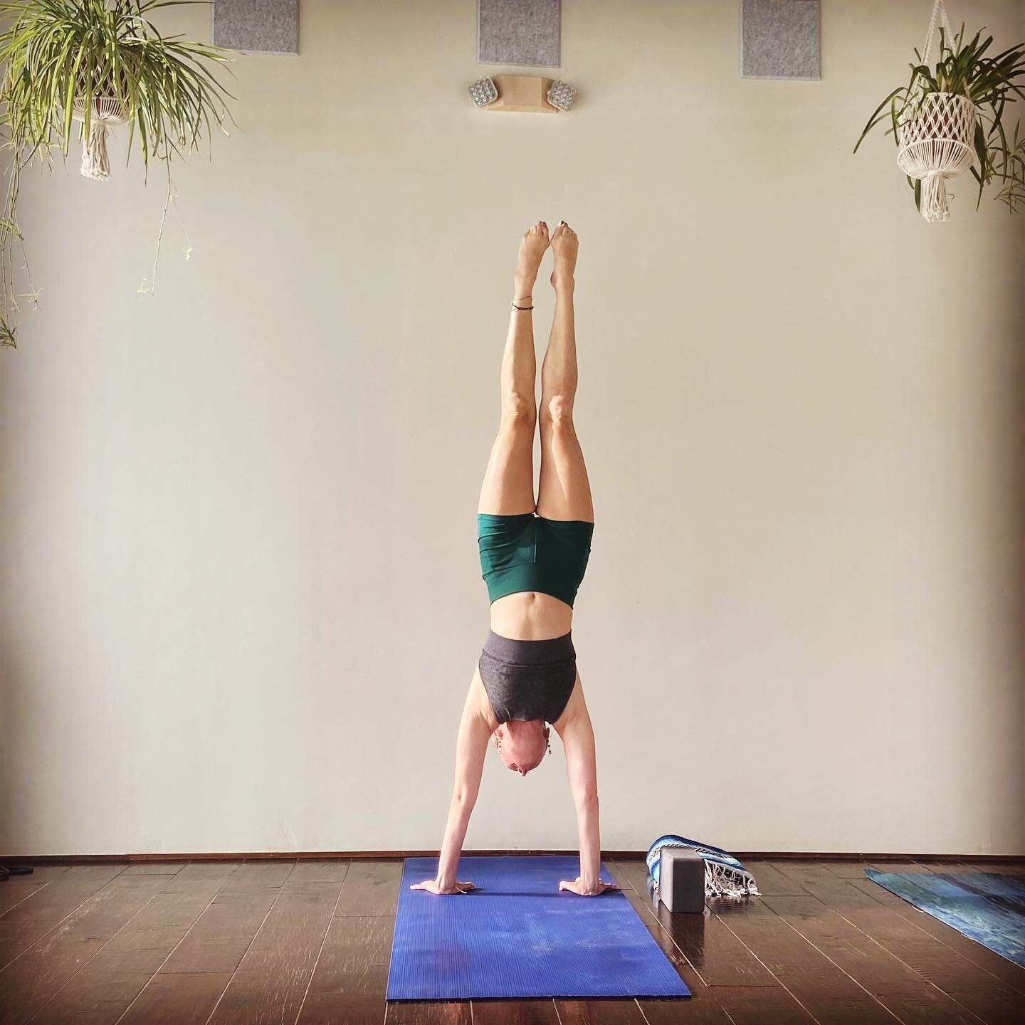 Want to play upside down? 🙃 We have inversion training with a partner as part of our ACROVINYASA workshop on Saturday September 17th &bull; 1-330pm @bodhisaltyoga 🤍 Sign up to join us for some fun, laughter, inversions &amp; acroyoga. I am so excit
