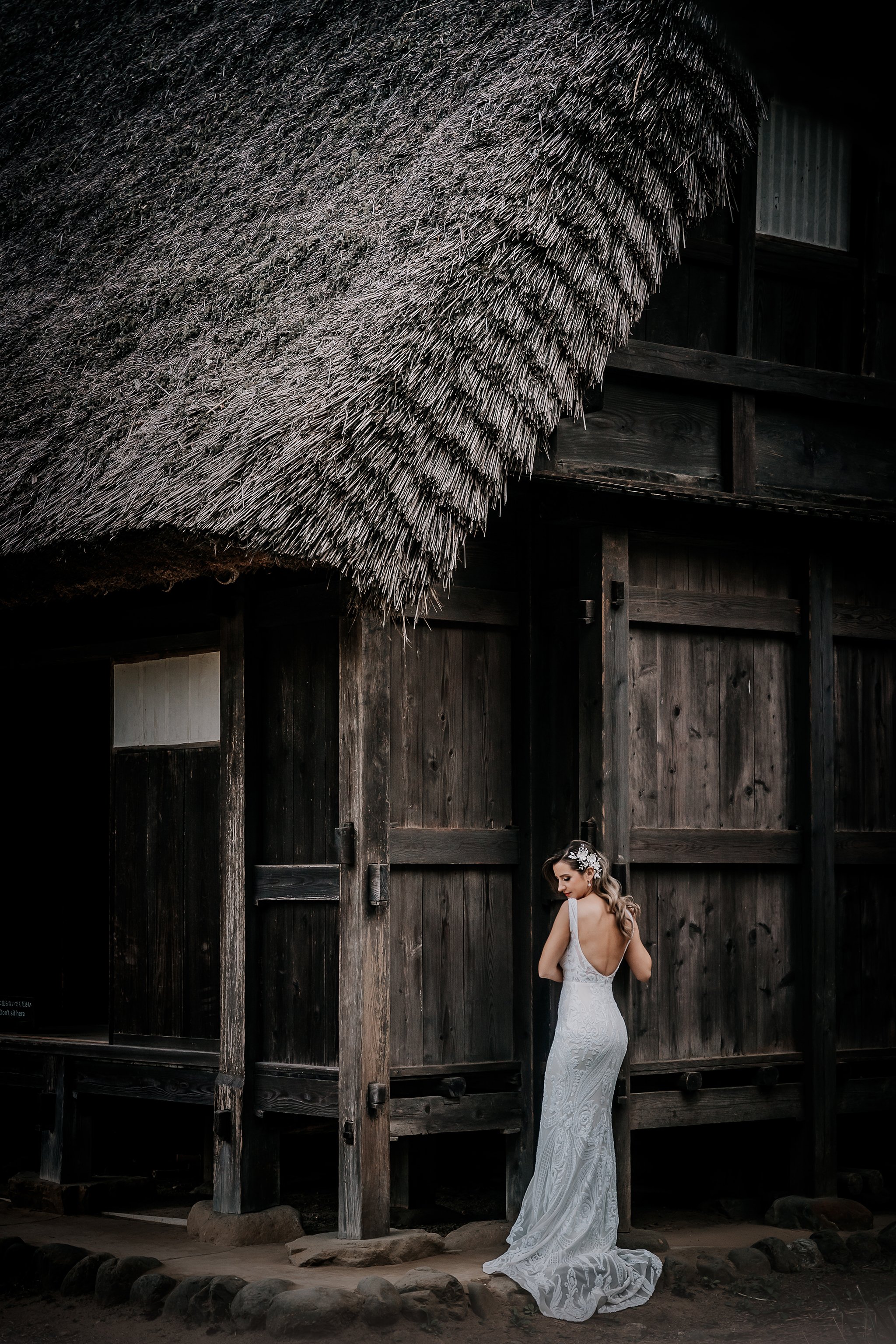 Tokyo elopement wedding photography by Gom Photography 