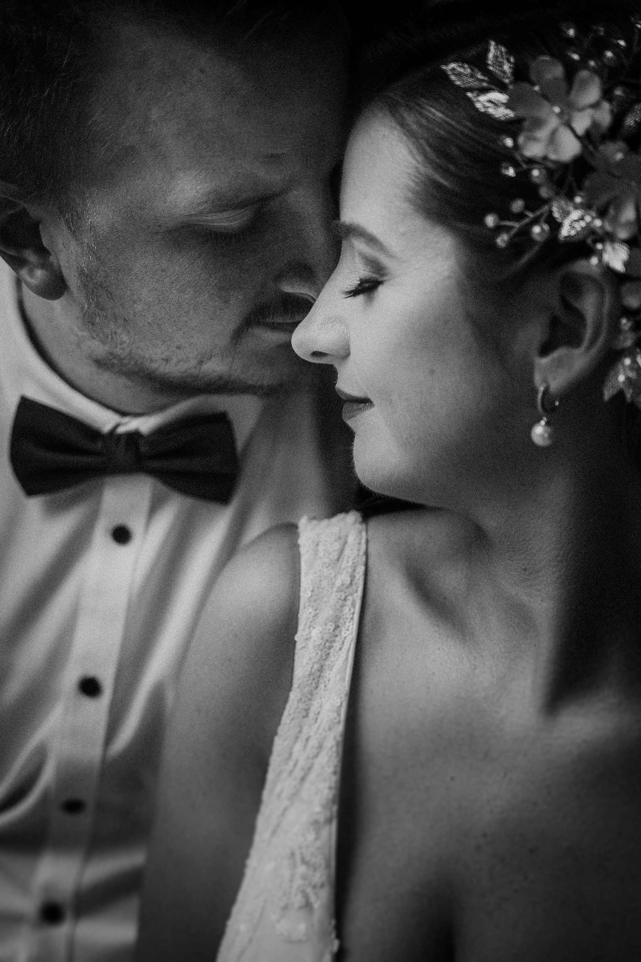 Tokyo elopement wedding photography by Gom Photography 