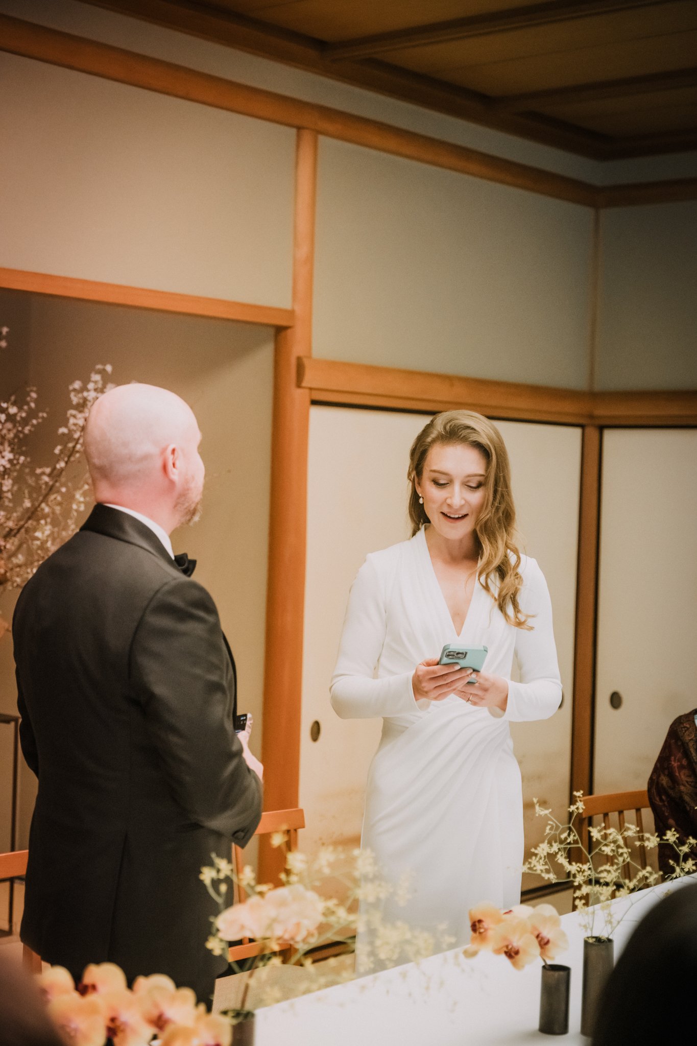 exchanging vows in Tokyo wedding