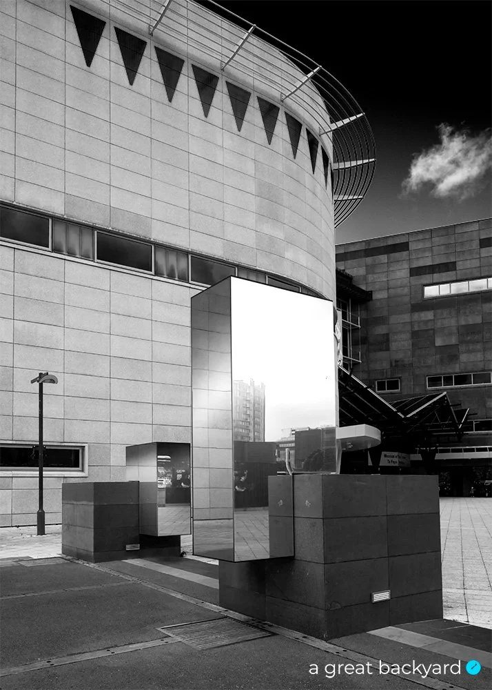 Black and white photo of Te Papa by Corin Walker Bain | a great backyard