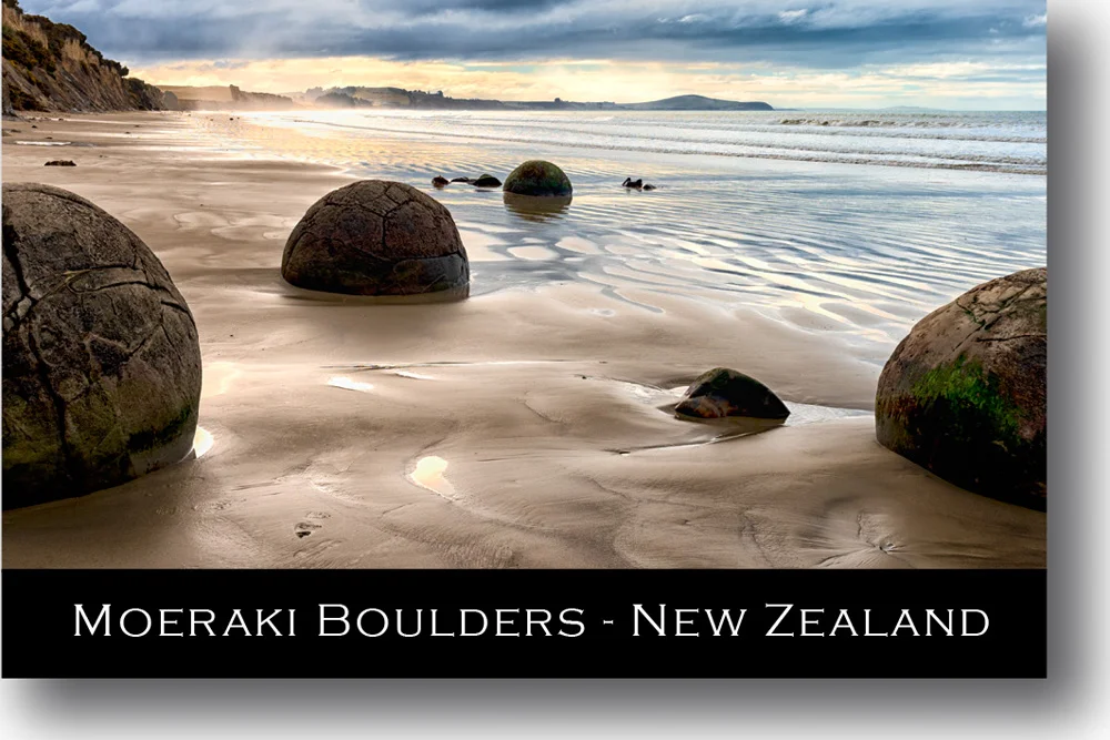 moeraki-boulders-magnet-otago-new-zealand.jpg