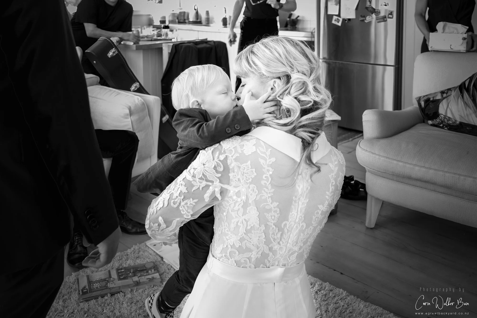 Charlotte and Kyle's gorgeous Hamilton wedding — a great backyard