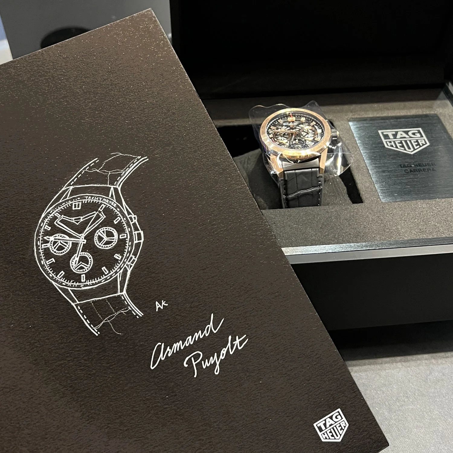 watch black and white illustration