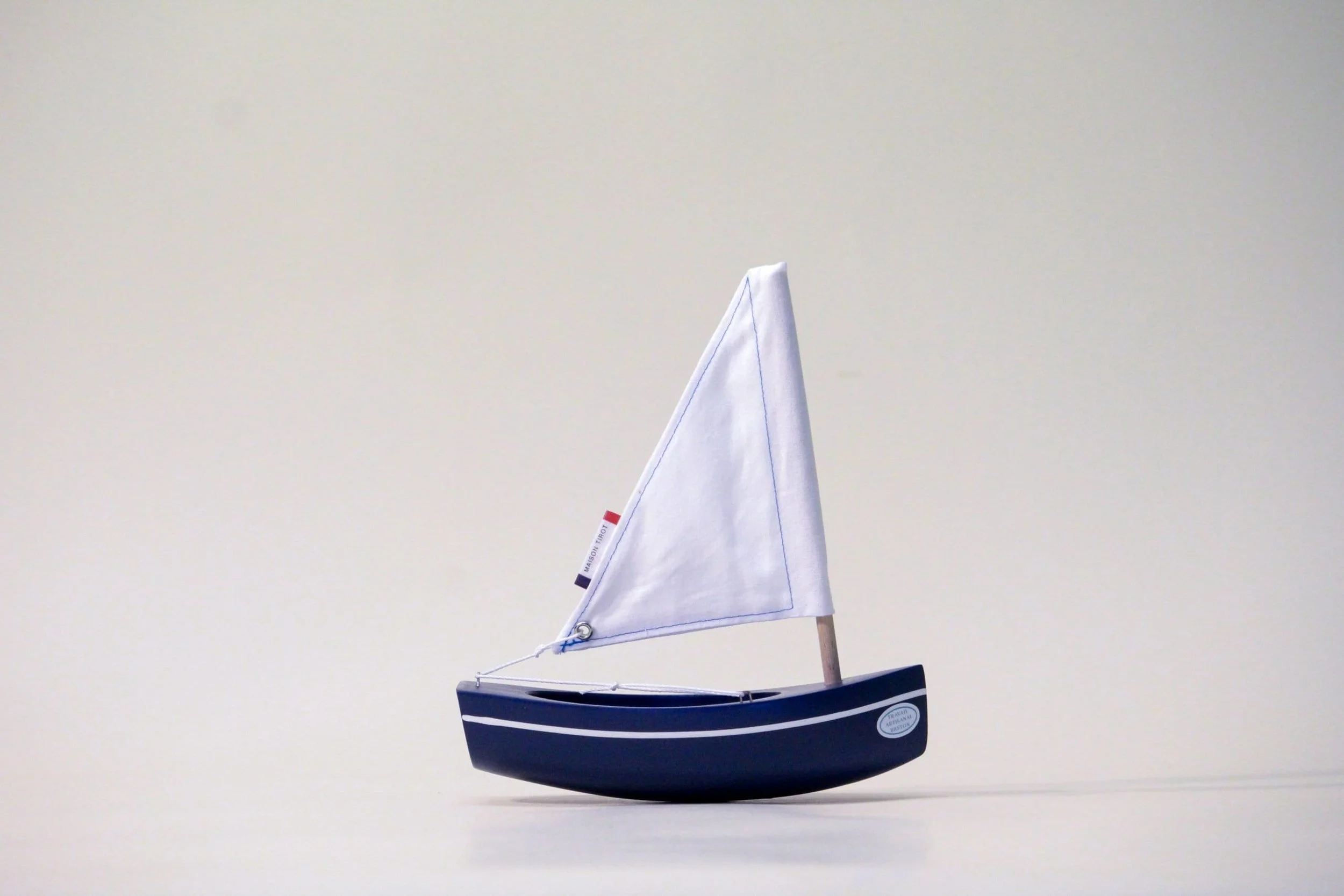 Navy-purjevene.jpg
