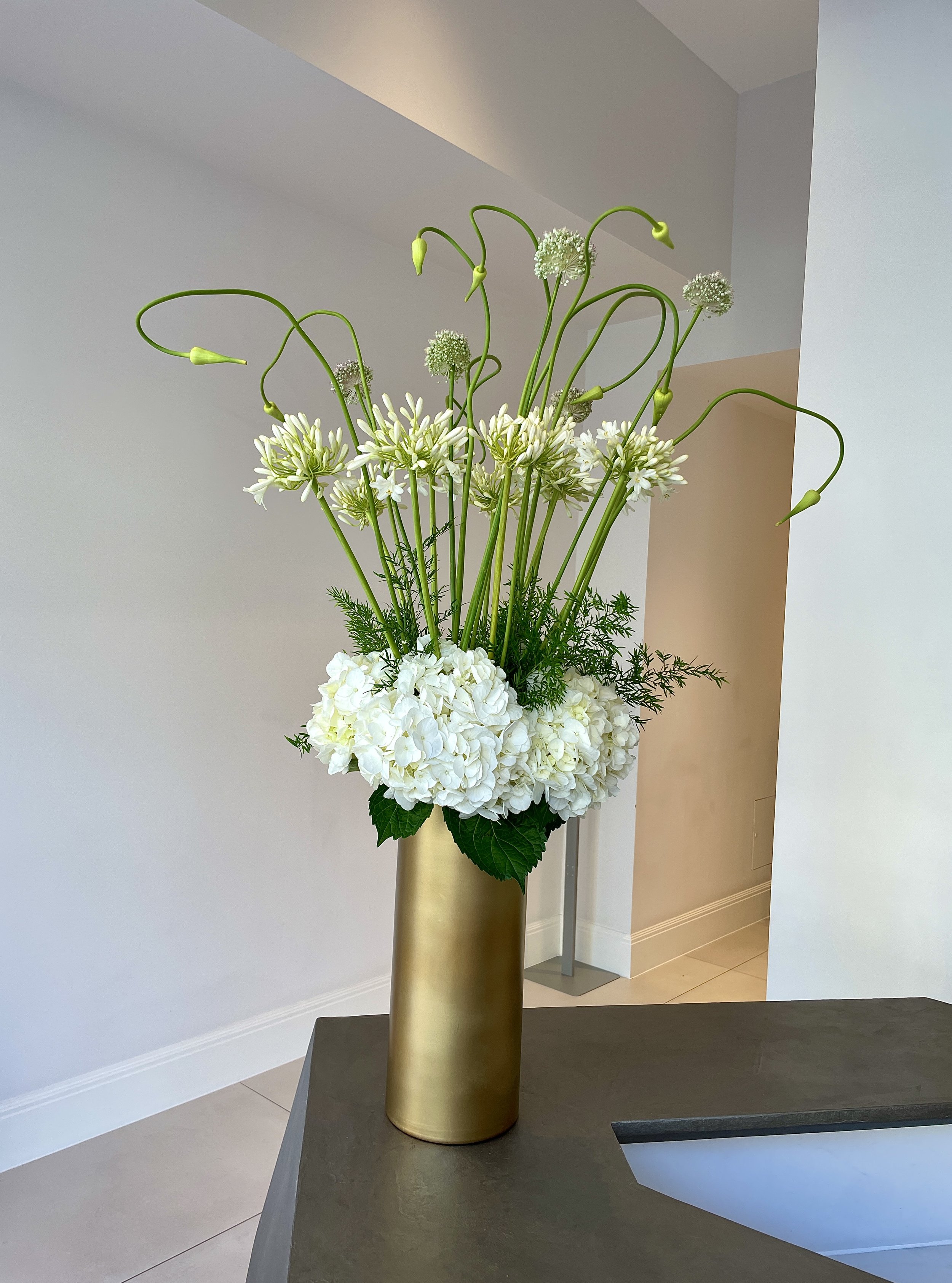 Office Contract Flowers Belgravia, London.jpg