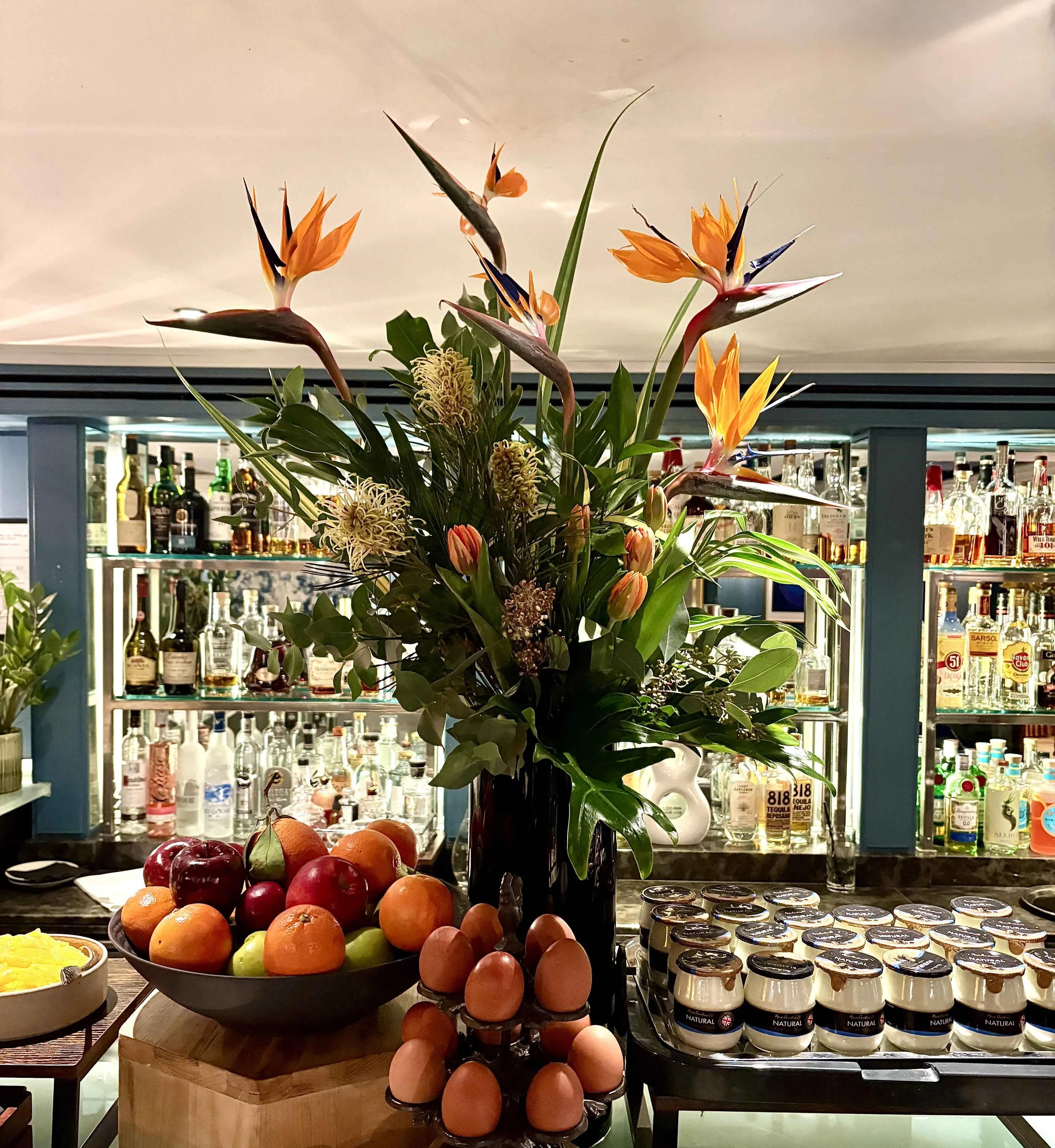 Bar Weekly Flowers - Knightsbridge, London.jpg