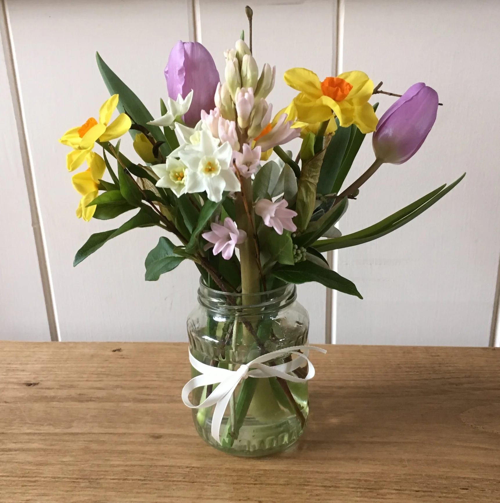 Jam jar posy £7