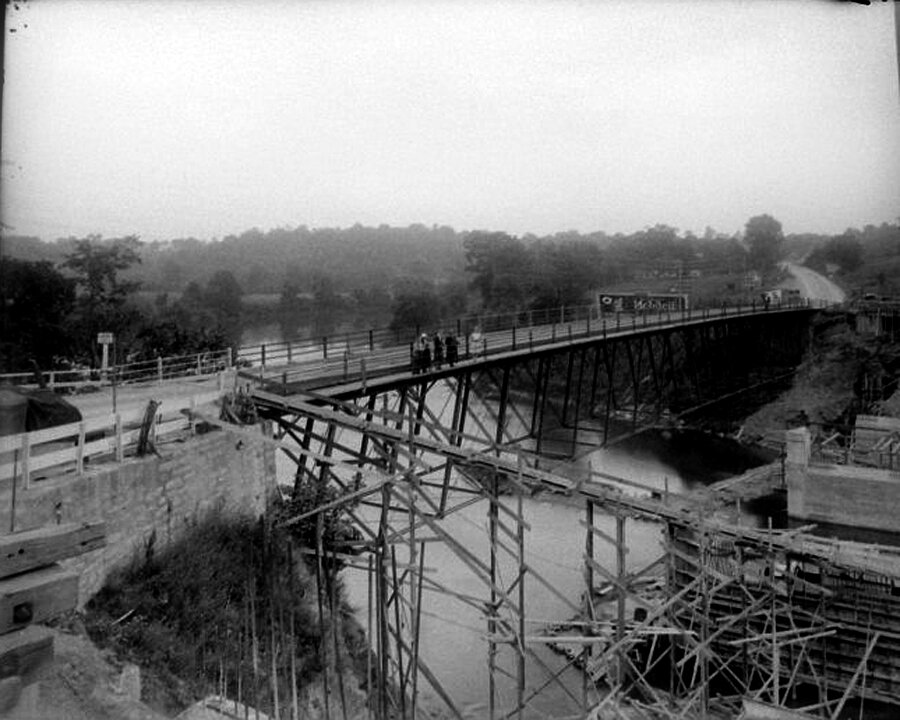 BridgeBuilding2006-08-14 23.31.39.jpg