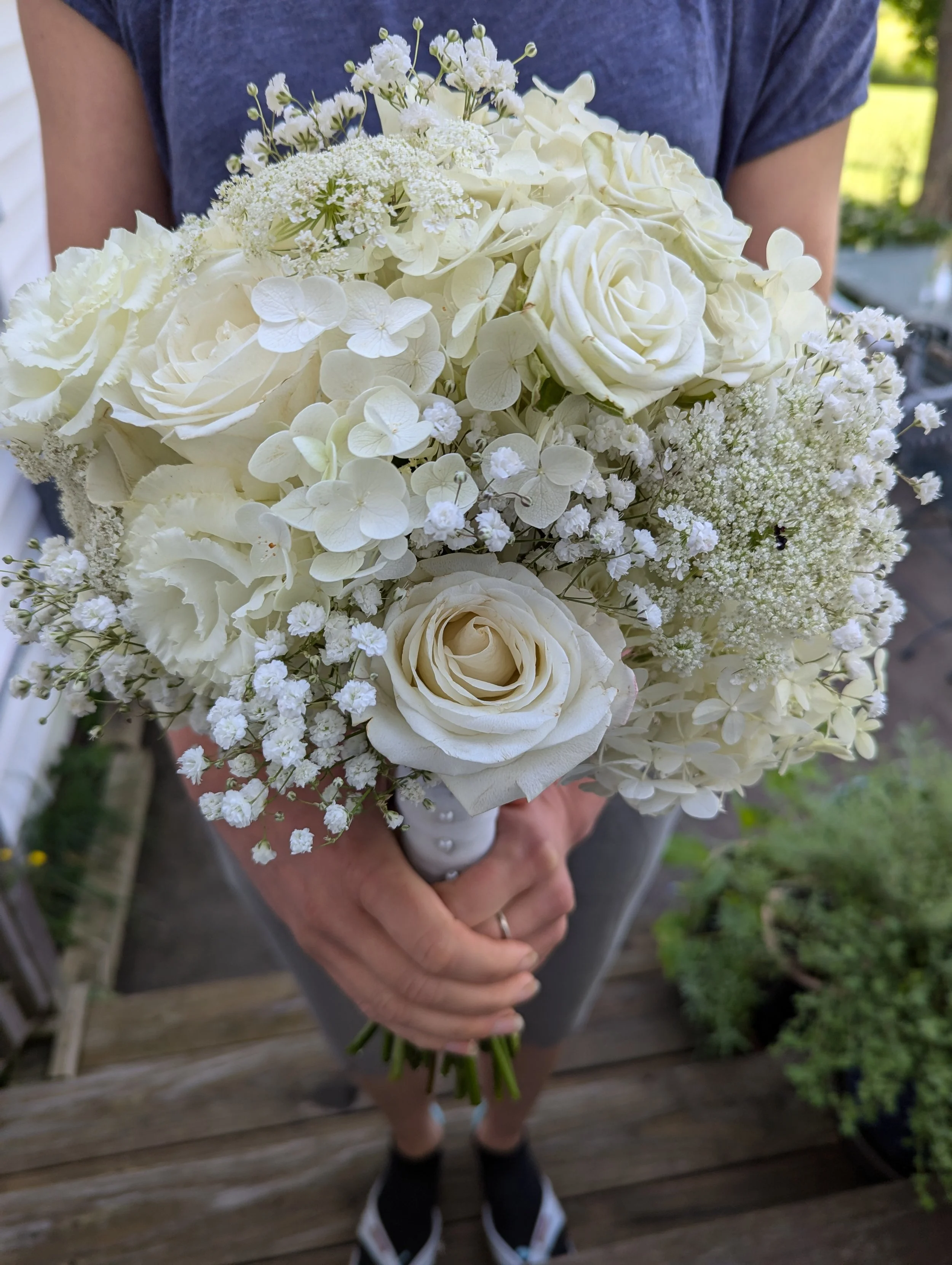 bridal bouquet spring trail farm wedding.jpg