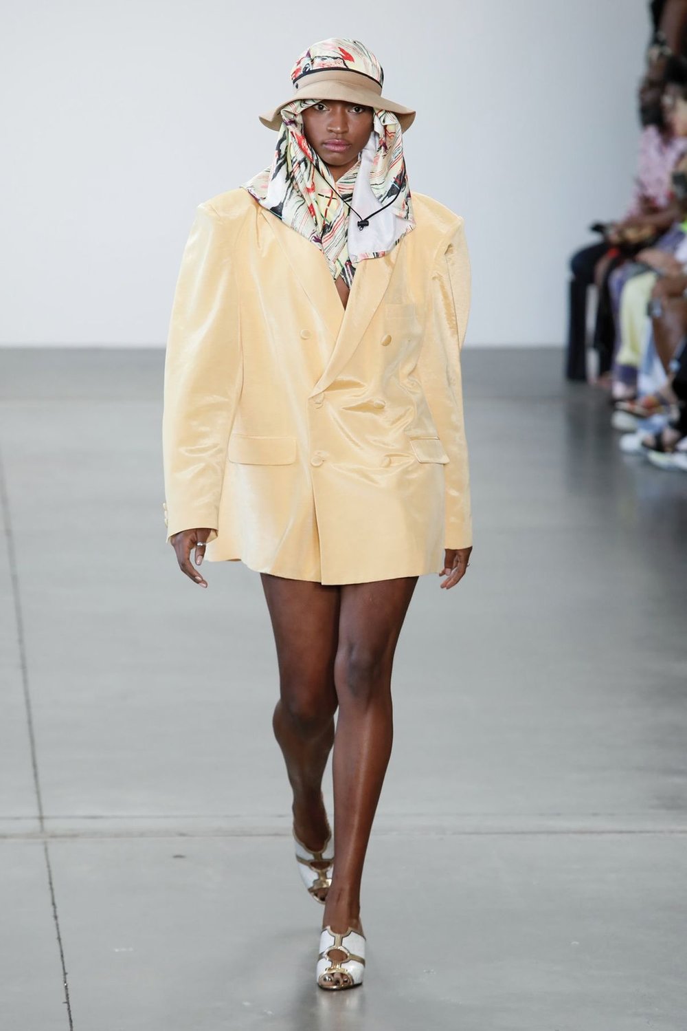 Look 25- SS20.jpg