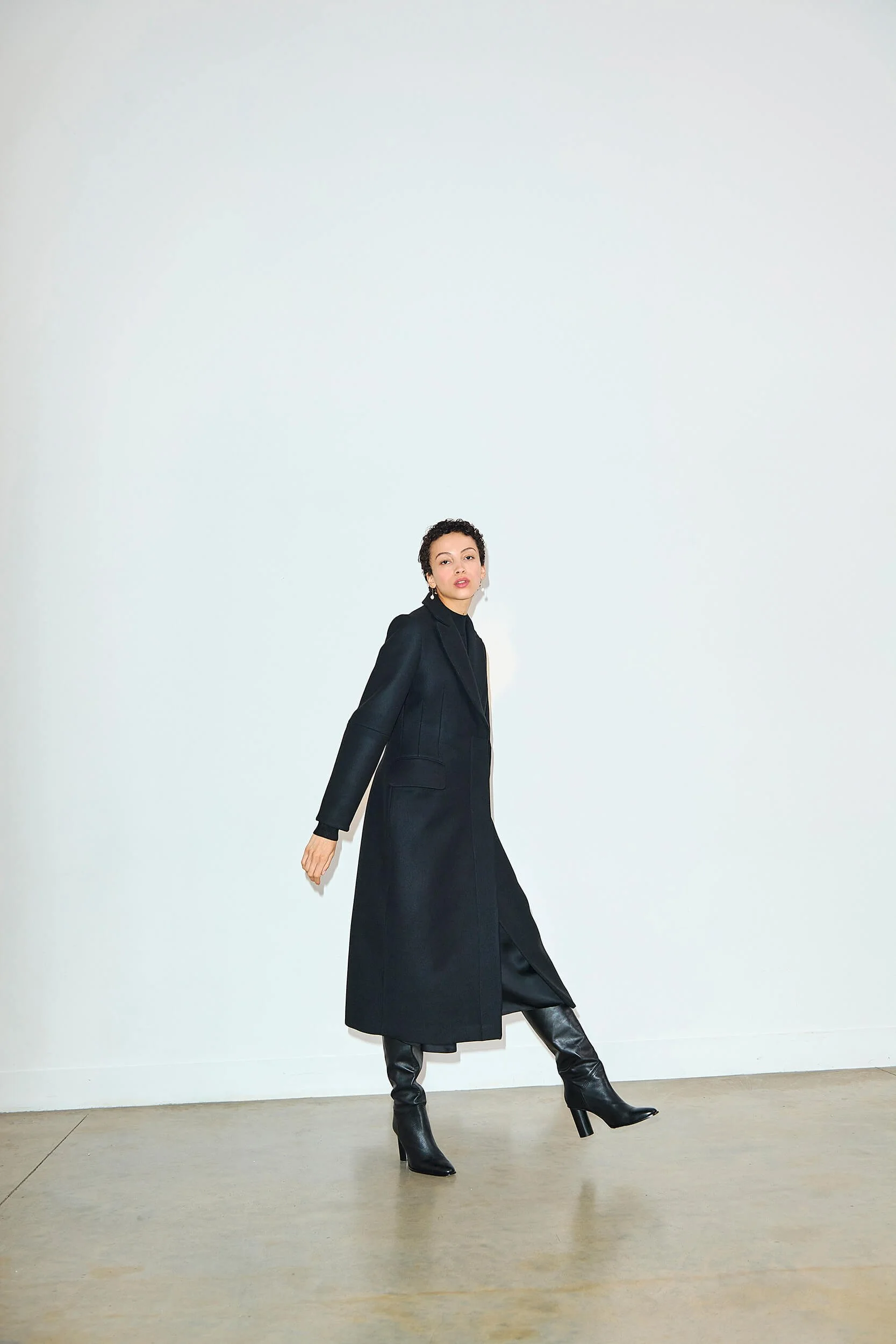 AQVAROSSA_LB_PS23_S11_406_72dpi copy.jpg