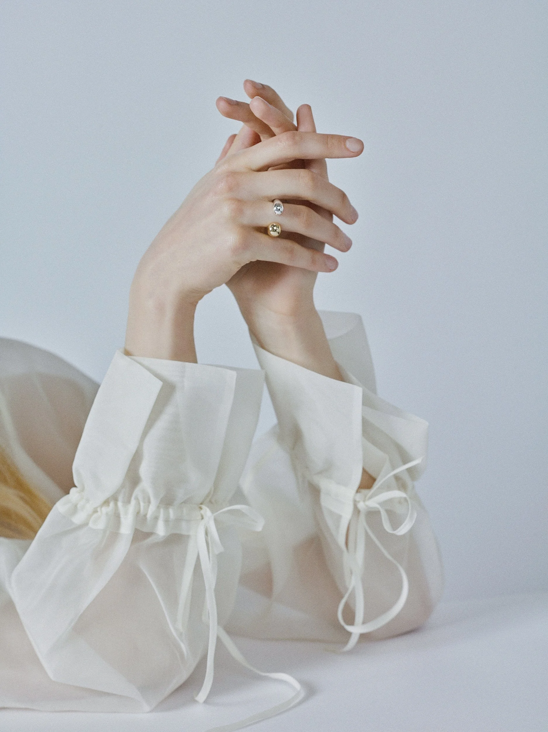 MASHA_JEWELLERY_BEAUTY_S04_028_FINAL_72dpi.jpg