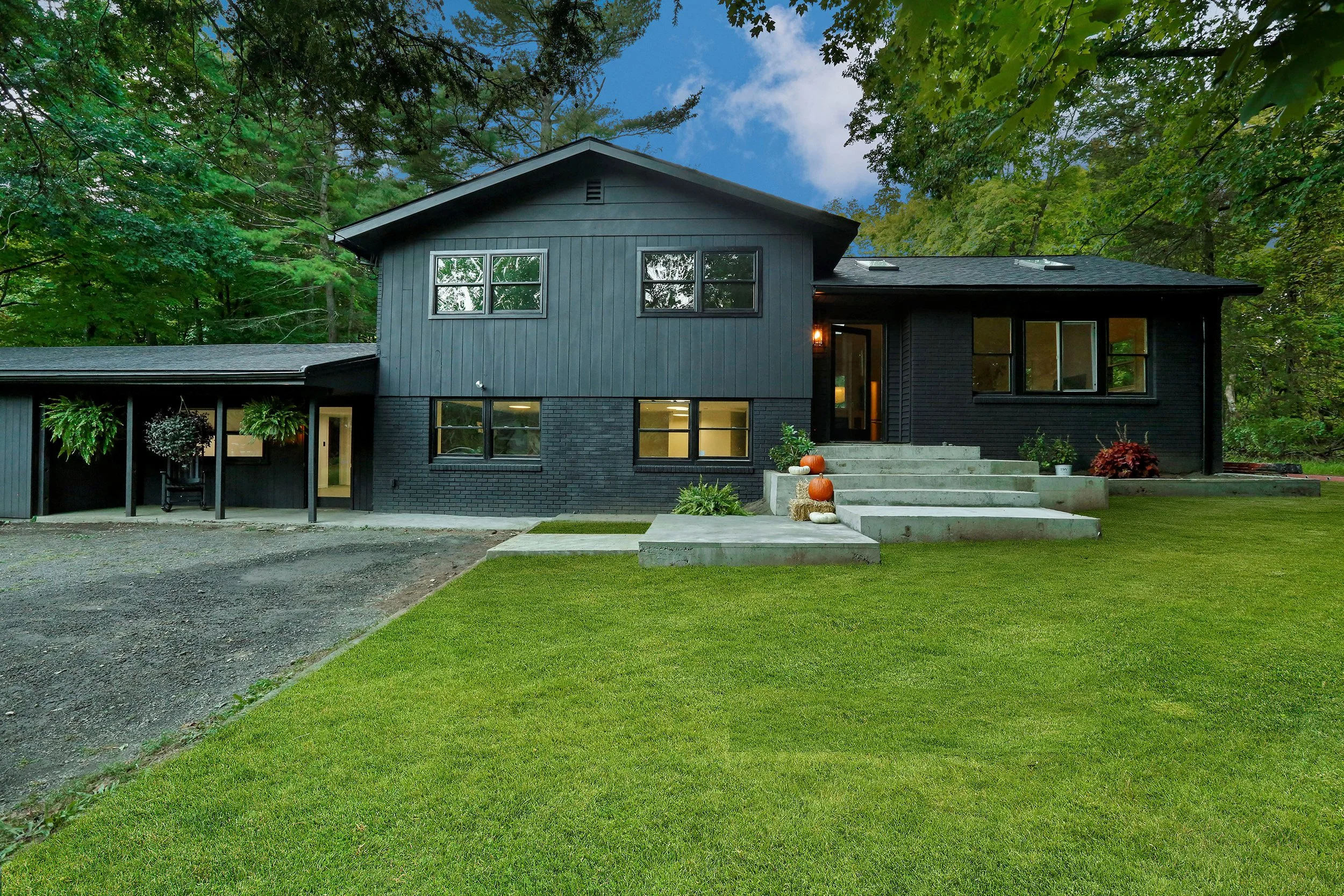 EXTERIOR FRONT -2.jpg