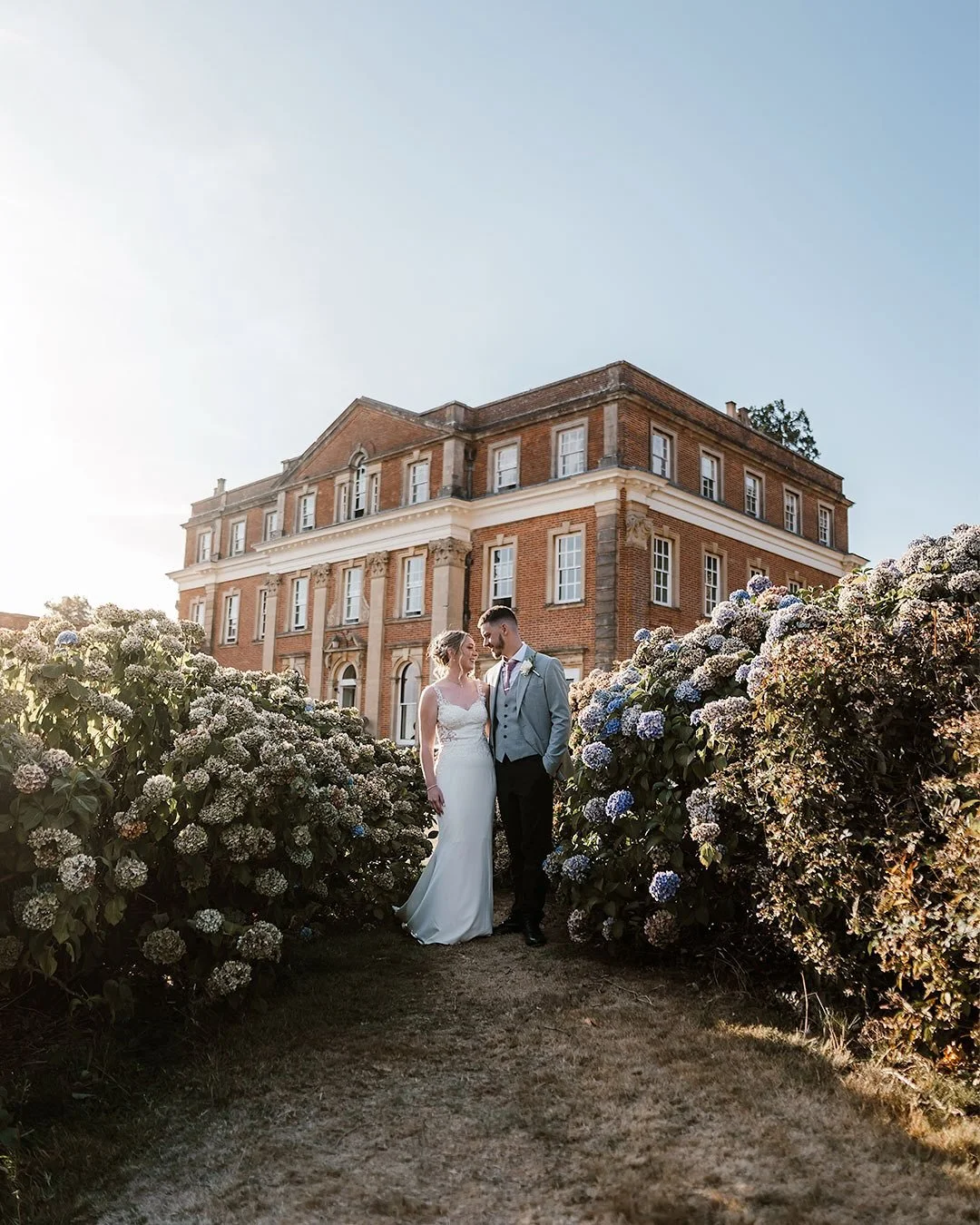 Sneak Peeks 👀  Lauren &amp; Joe.

What a fantastic day with an even better couple at the always beautiful Crowcombe Court. The sun was shining so much that we even had an outdoor cake cut &ndash; perfection!

Thank you both so much for having me as 