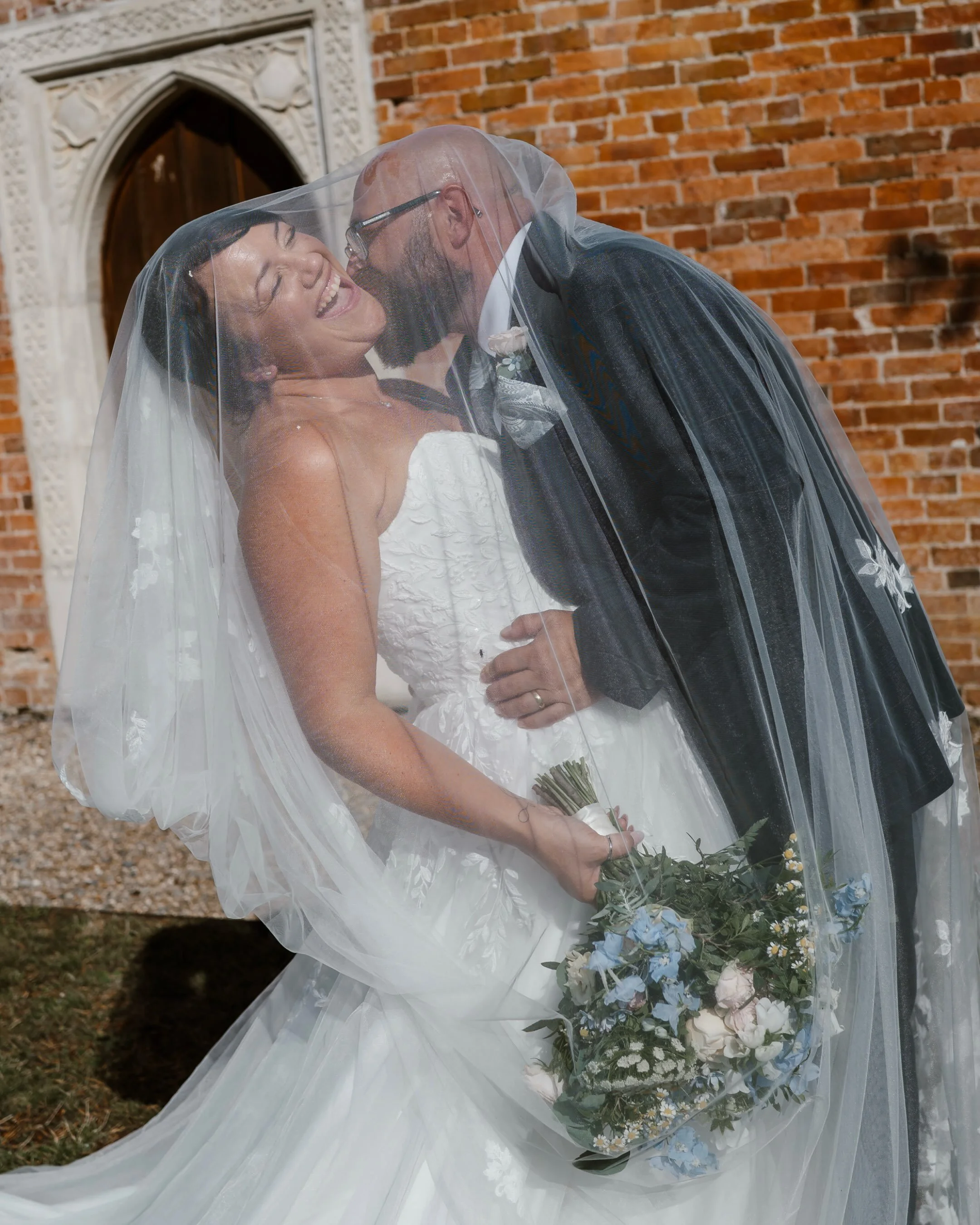 Sneak Peeks 📸👀

Sunday at Elmhay Park for Susie &amp; Andy.

Such a brilliant day with a great crowd, beautiful setting and plenty going on. A special mention for the absolutely elite music choices too - millennial bangers all day long.

Here&rsquo