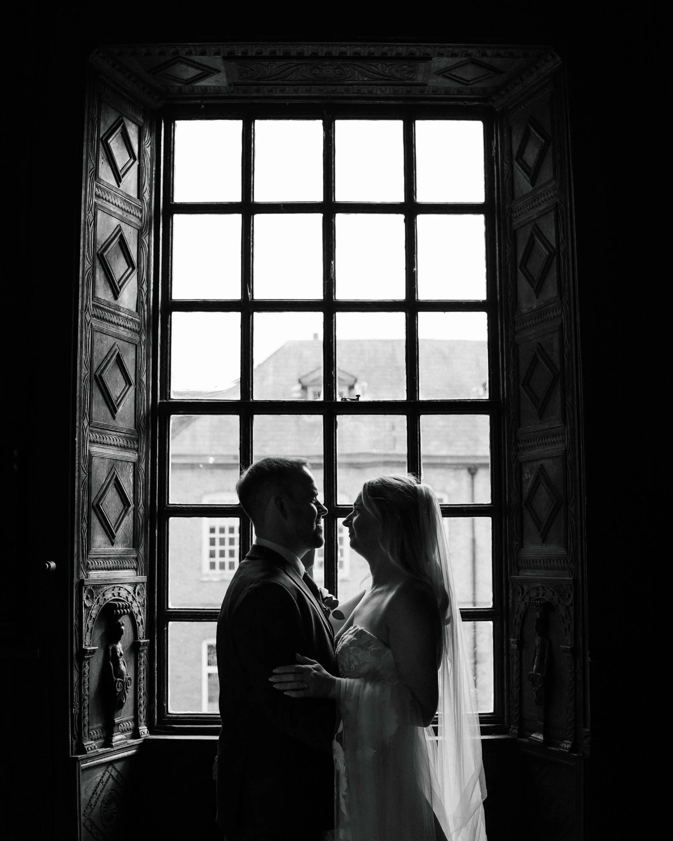 Sneak Peeks 📸👀

Back at Crowcombe Court for the penultimate time this year, this time for Emma &amp; Marcus.

What a day! And that outdoor first dance&hellip; absolutely incredible.

Thanks for having me along guys!

Photographer - @calum_bradley_p