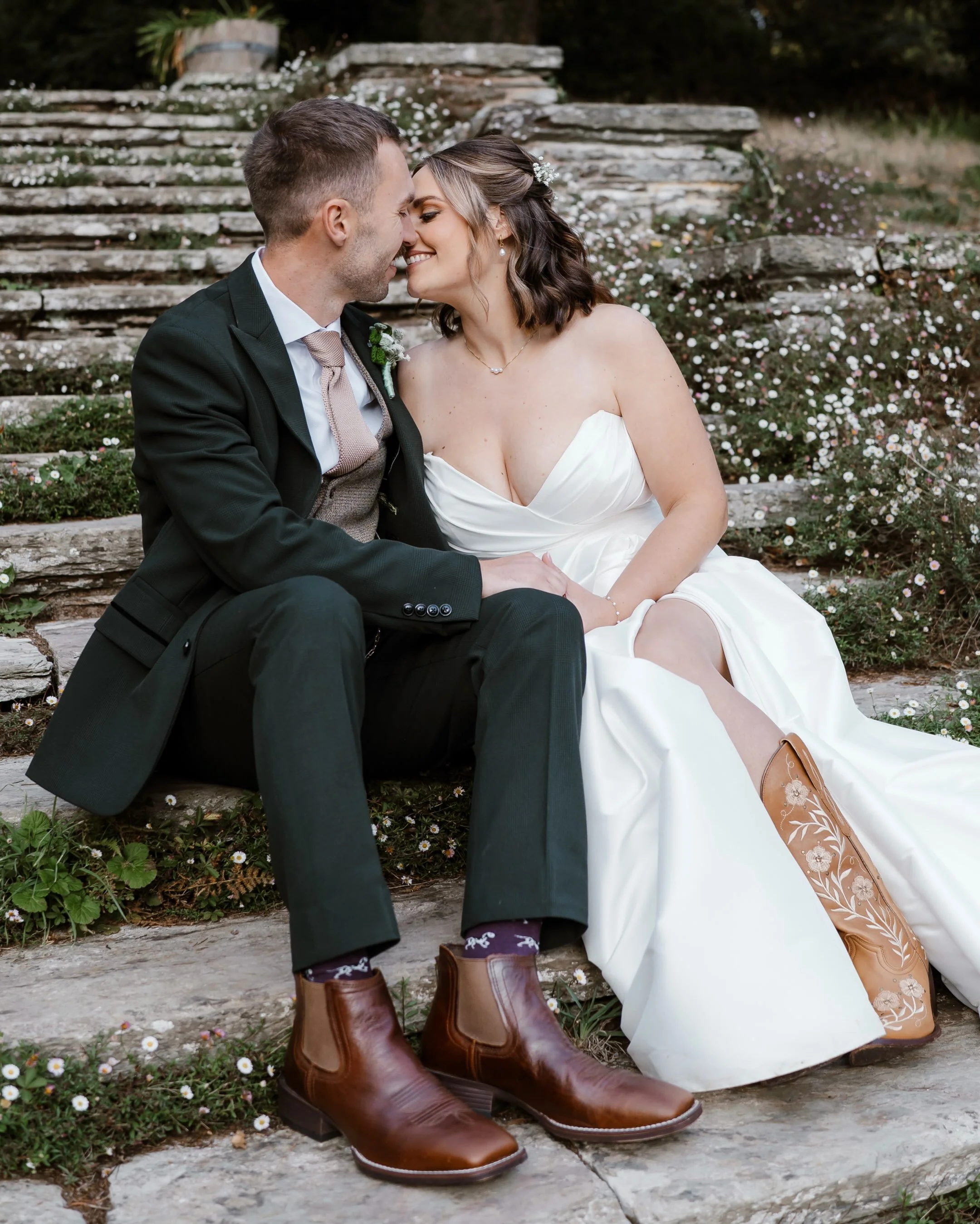 Sneak Peeks 👀📸

Yesterday I joined Hannah and Josh at Hestercombe Gardens for their wedding, with just their closest family there to celebrate with them. A lovely day in a beautiful setting!

Thanks so much for having me along, guys!

Photographer 