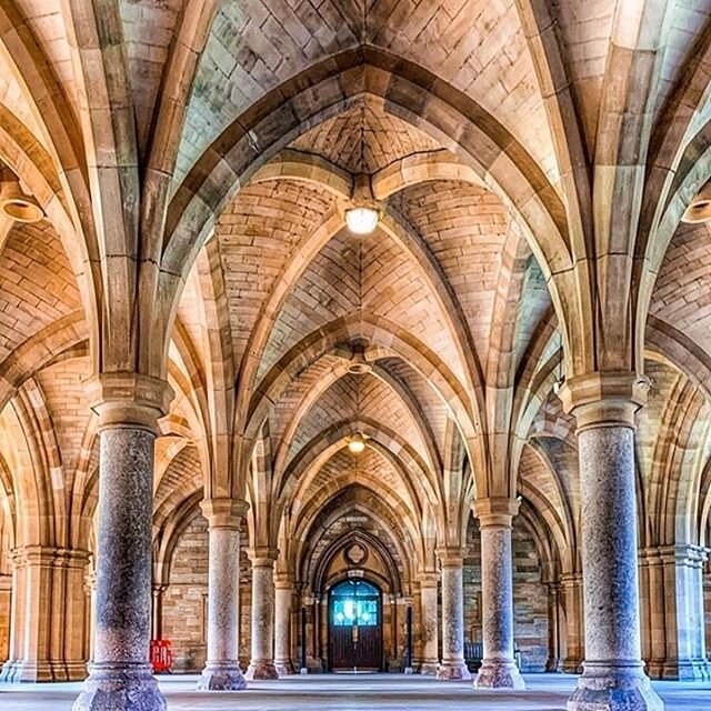 Look at this stunning Architecture at The Cloisters in Glasgow. 
Posted by @amazearchitecture 
#university #architecture #architecturephotography #glasgowcampus #architecturelovers #historyofarchitecture #theundercroft #vancouverinteriordesigner #ins