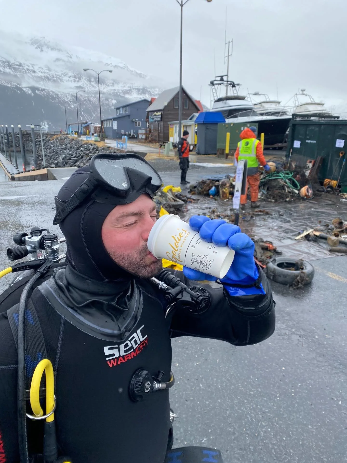 Helping fuel the harbor clean up in Whittier today! 🤿🌊🚮 Thanks for sharing some pictures @dan_redfield