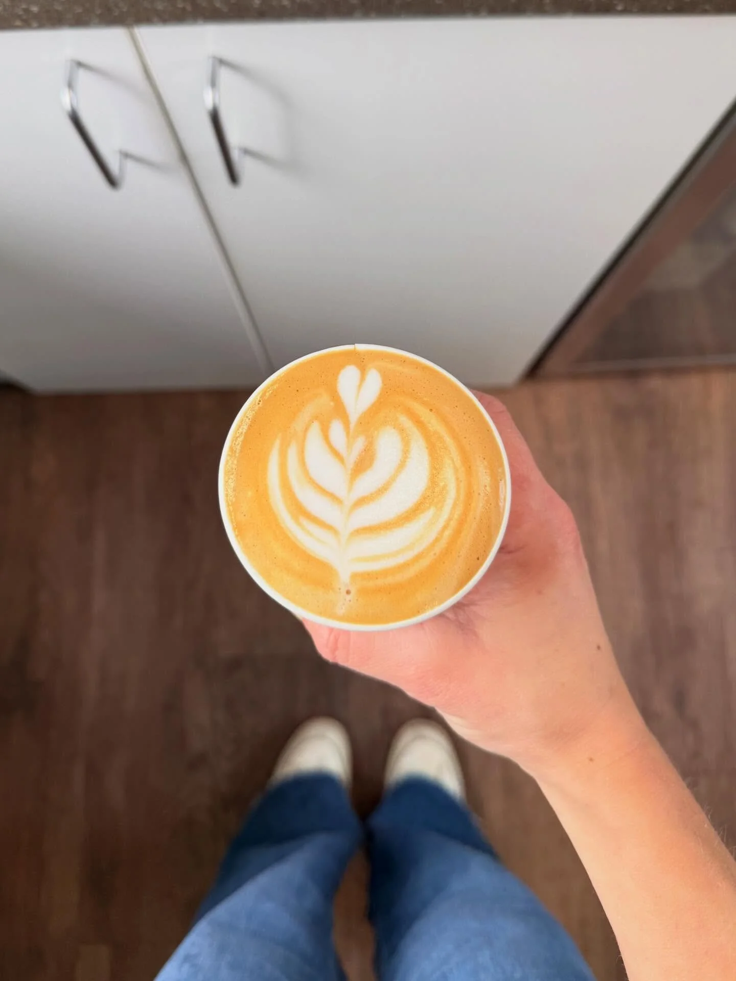 Cheers to sunshine and warmer days! 🙌😎 #april #goldiescoffeeroasters #alaska #womenwhoroast