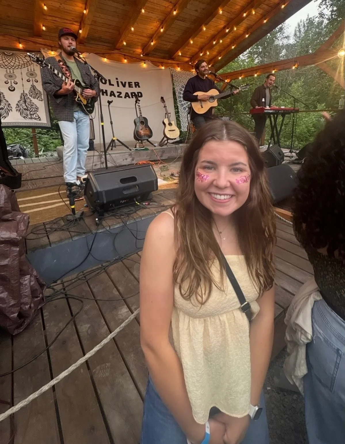 Happy Birthday Hannah!! 🌸🎉💛 Wishing this beautiful soul the happiest birthday! @_joyner_hannah_ We appreciate all your hard work at Goldie&rsquo;s and couldn&rsquo;t be more happy for all that you&rsquo;ve accomplished this past year! 📚🎓👩&zwj;⚕