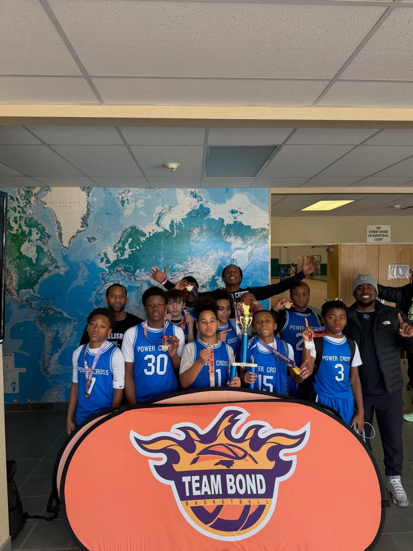 Congratulations to our Salisbury Varsity basketball team on going 3-0 this weekend winning their tournament🥇🏀

Also congratulations to Gabe Thomas being named tournament mvp! 🏆🥇