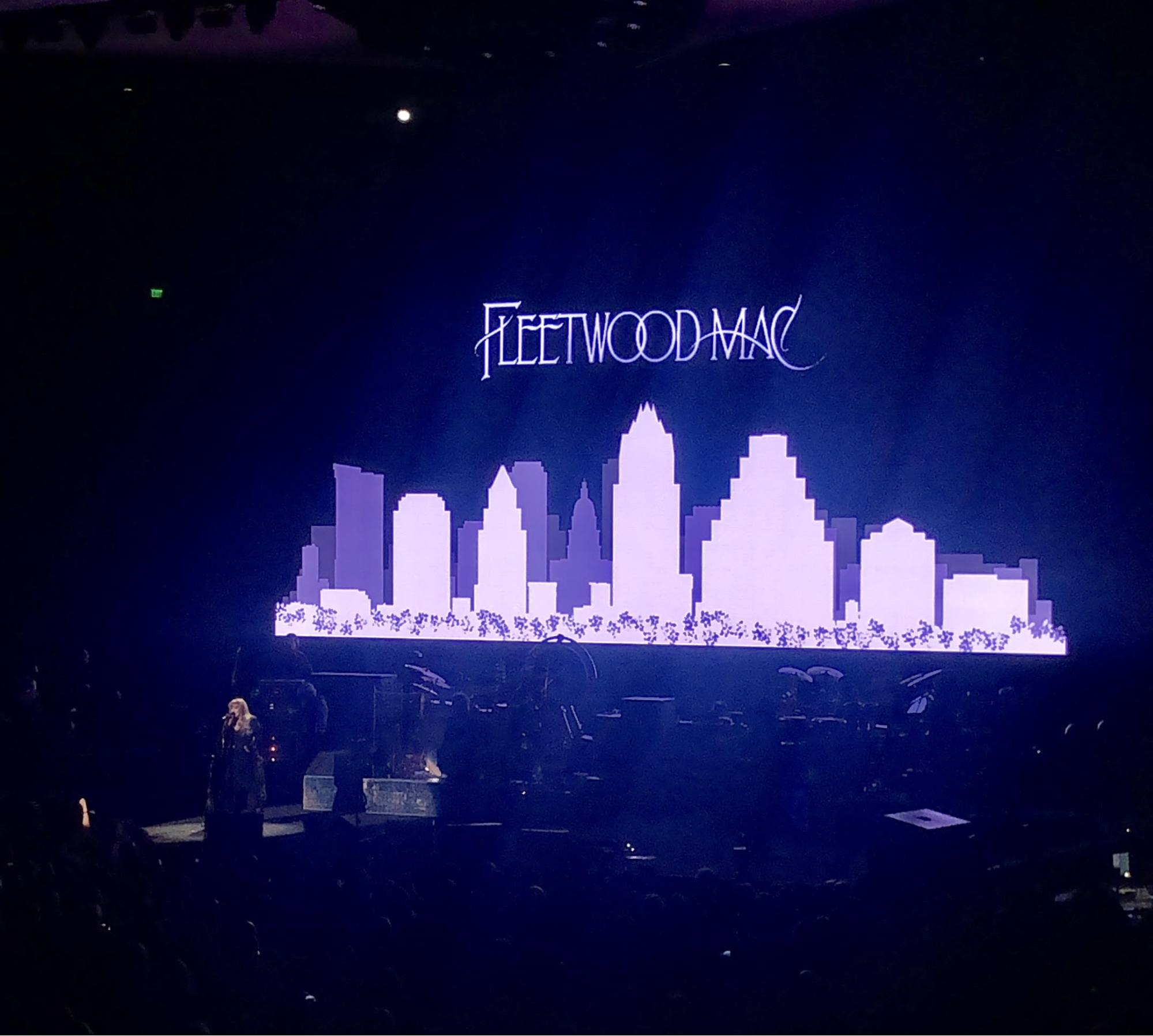 The Gold Dust Woman was gracing us with her voice just as the show was beginning.