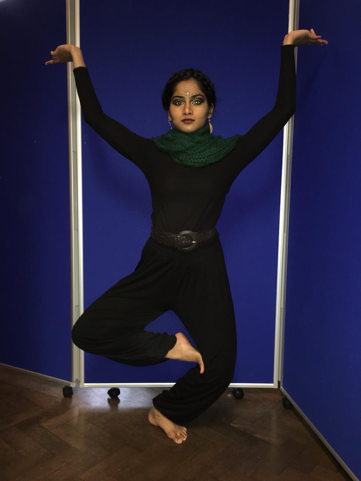 dancer3.jpg