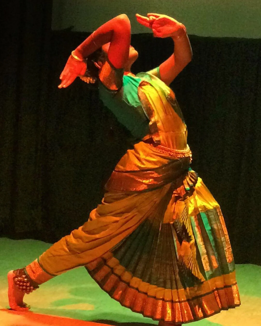 𝐁𝐚𝐥𝐚𝐫𝐚𝐦𝐚: A Hindu God and the elder brother of Krishna. 

Picture from Joshini&rsquo;s piece on Lord Vishnu performed in 2019: Seve Srikantham