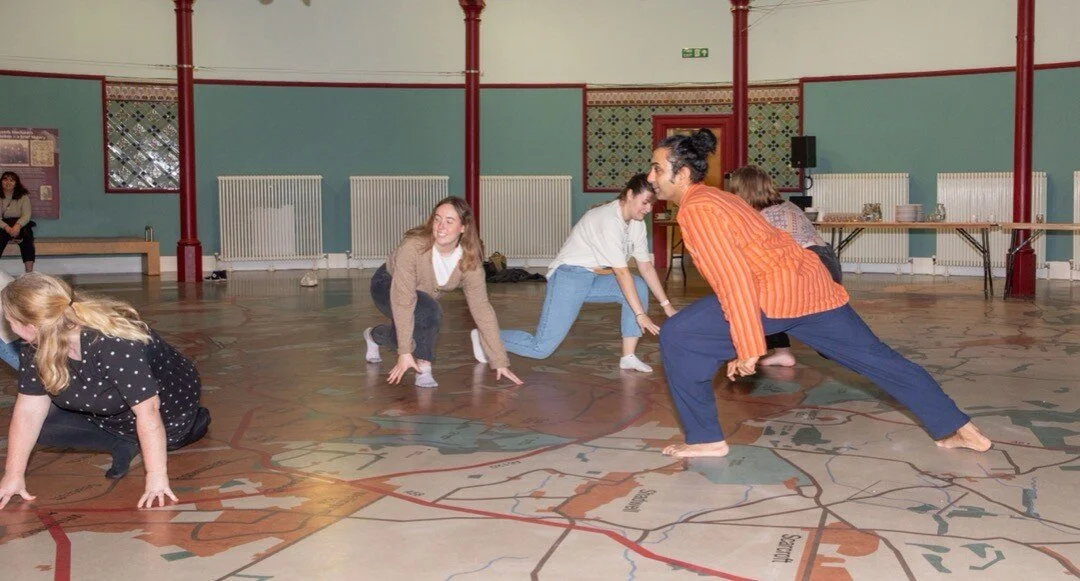 &lsquo;Conservation of Tigers&rsquo;
Environmental science and zoology through a dynamic language of movement. Here is Shrikant in full action with Trainee teachers.