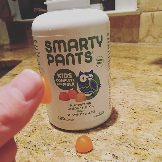 Sneaking a couple of my kiddos vitamins. No sugar, loads of #micronutrients, #omega3 and #fiber These serious taste like gummy bears. Hear they have gummies for adults too! #soyummy #donttellher #kidshealth #notlikewheniwasakid #multivitamin from @sm
