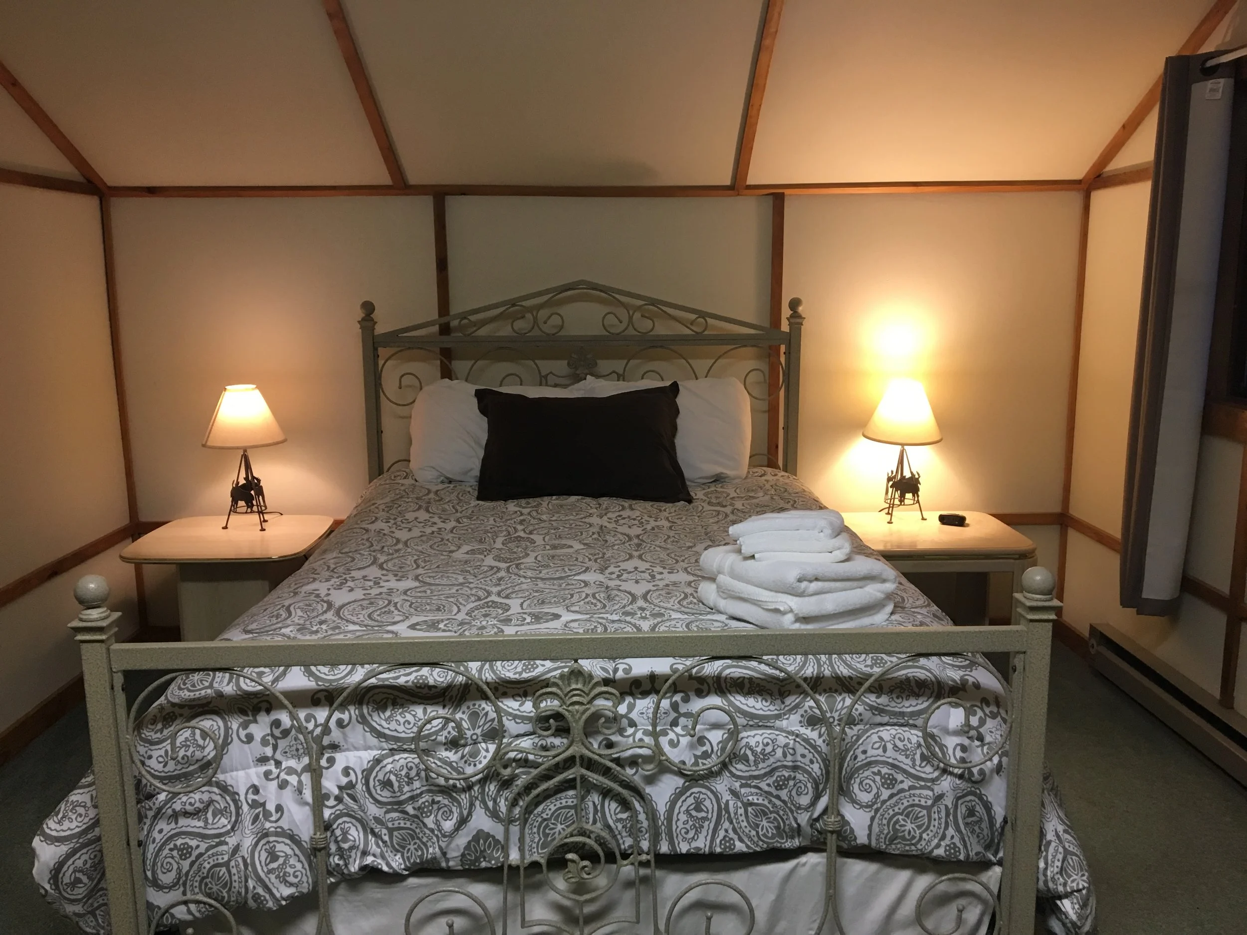 Elk River Lodge Rooms — Elk River Lodge