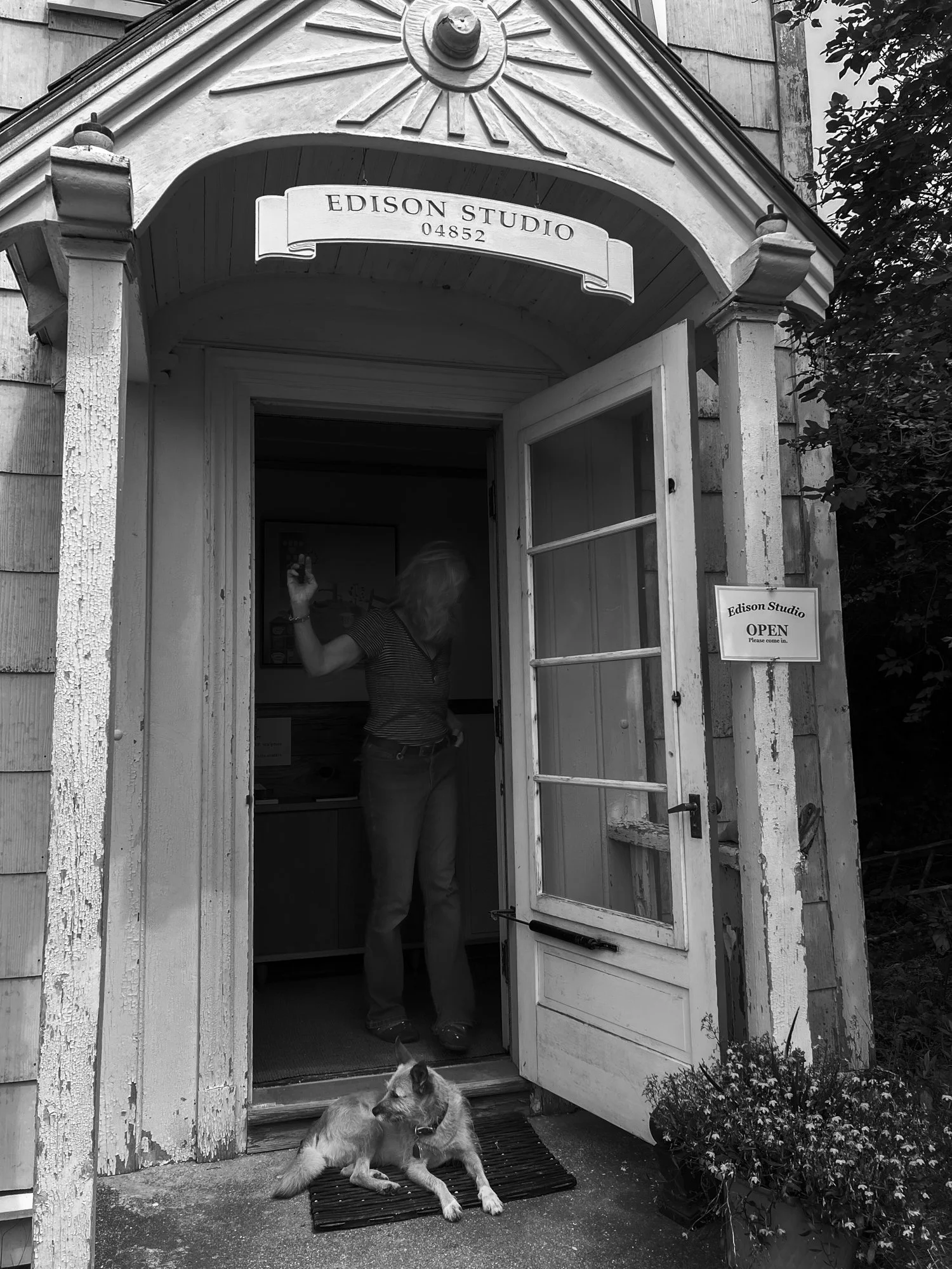 Daphne Edison Studio 1.jpg