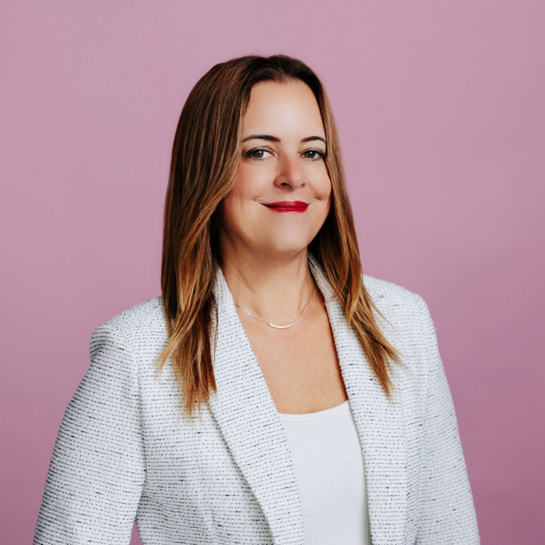 Circle of Moms Program Director, Elais Perez Headshot