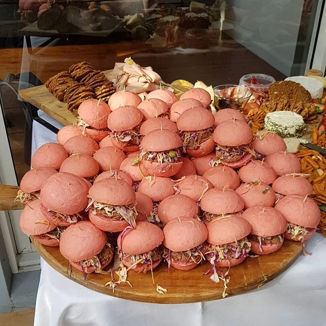 Pink Pulled Pork Sliders for my baby girl's 1st Birthday. 🦄
🦄
🦄
#pulledpork #sliders #pulledporksliders #slider #milkbun #bun #pink #burger #bbq #birthday #babygirl 
@butchers_delight_ @2hungrybears @beccbotham