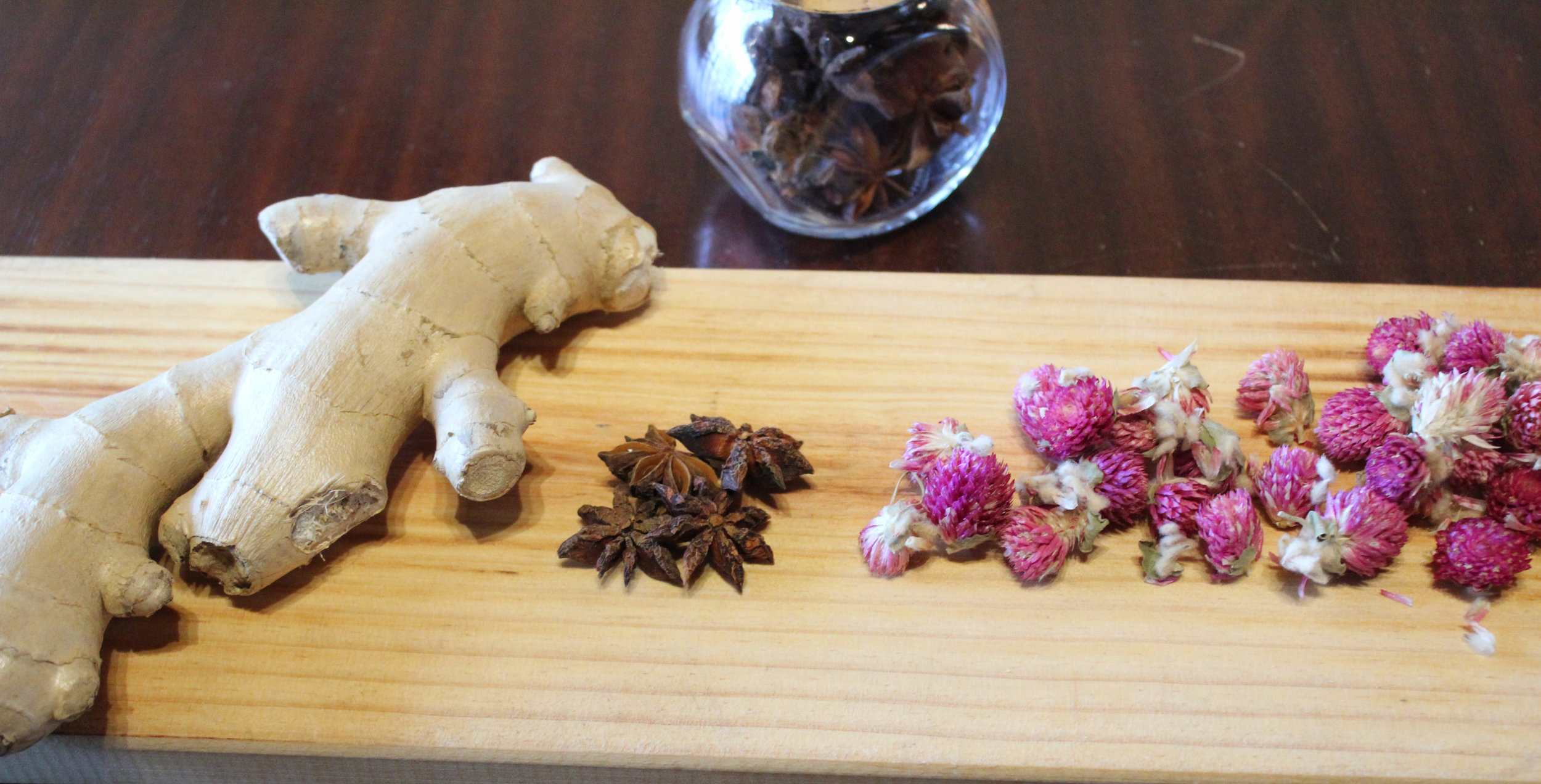 Chá de Especiarias e Perpetua Roxa — Da Horta Para A Cozinha