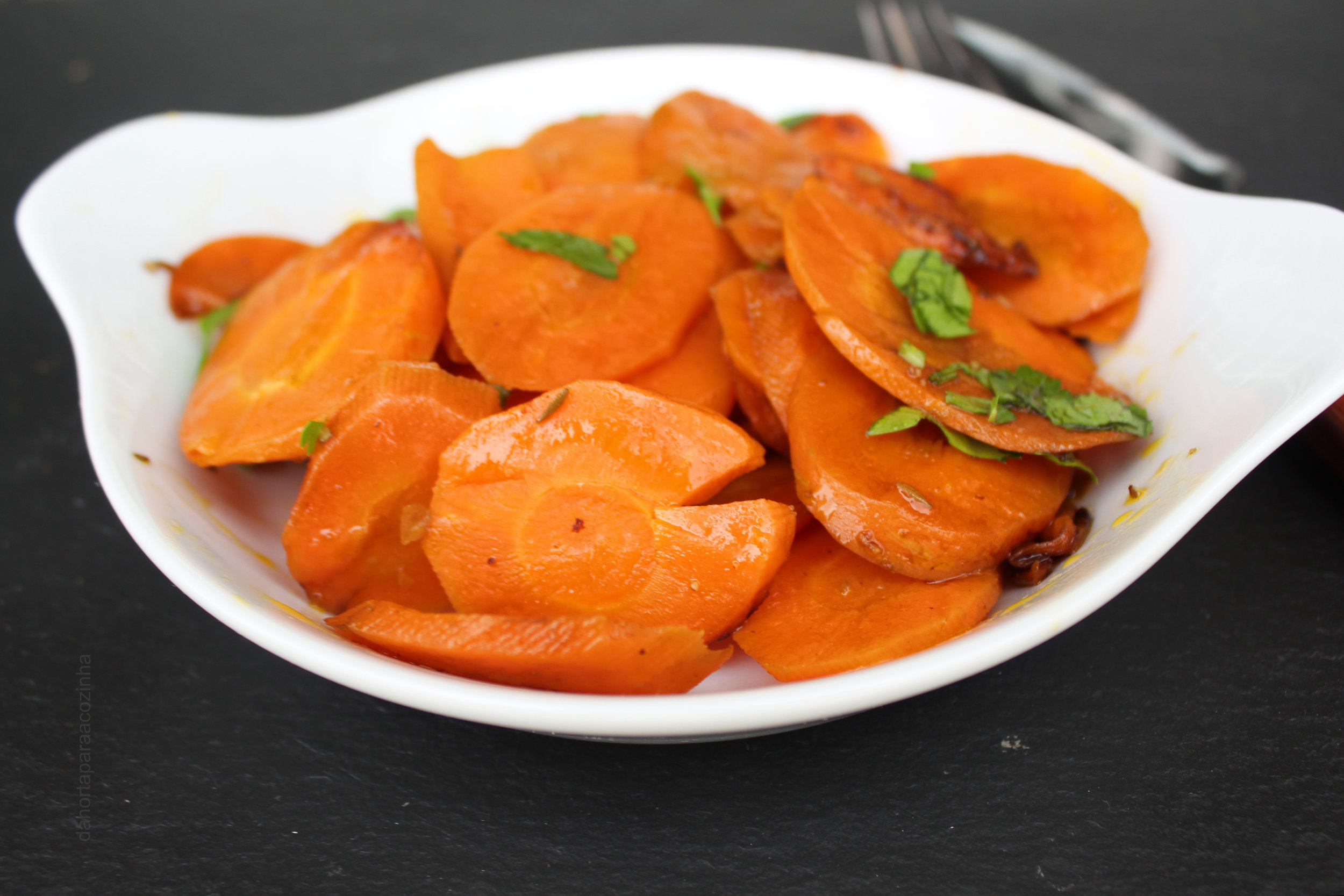 Cenouras Caramelizadas com Vinagre Balsâmico