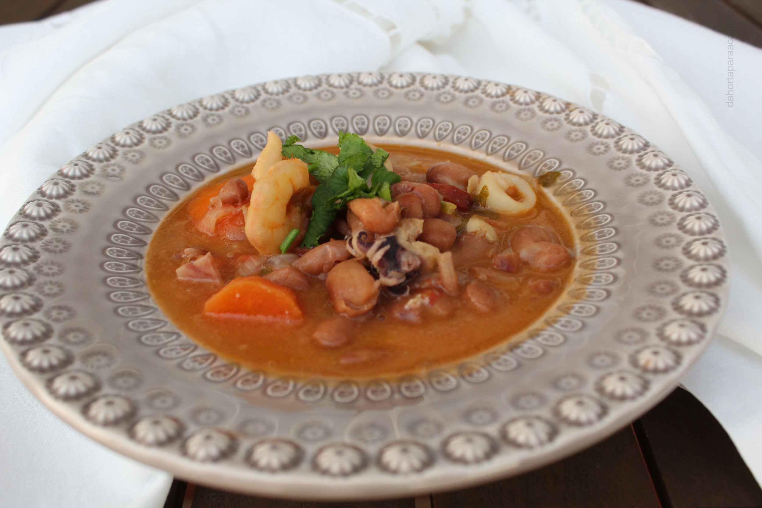 Feijoada de Chocos e Camarão