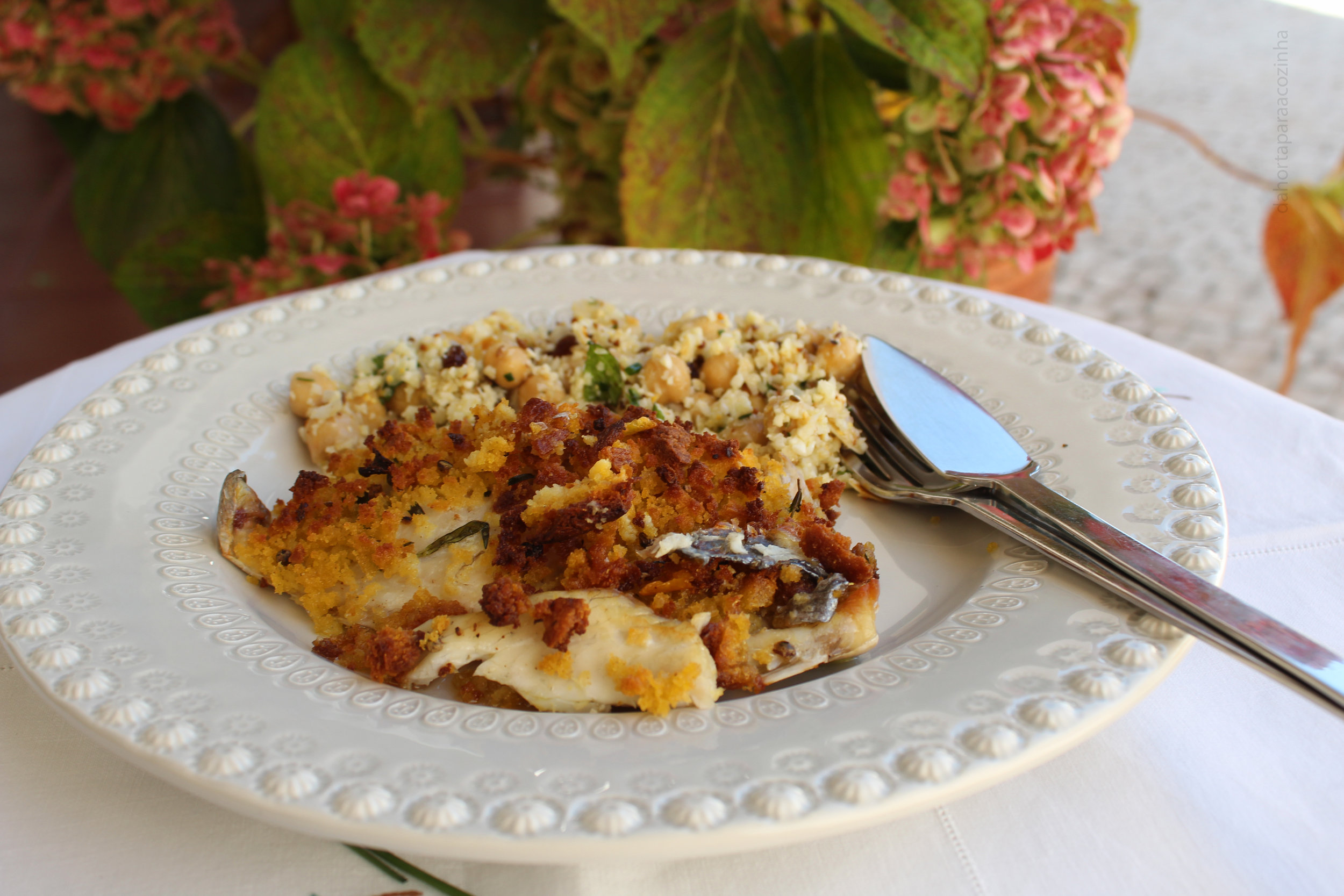 Filetes de Dourada com Estragão e Broa de Milho