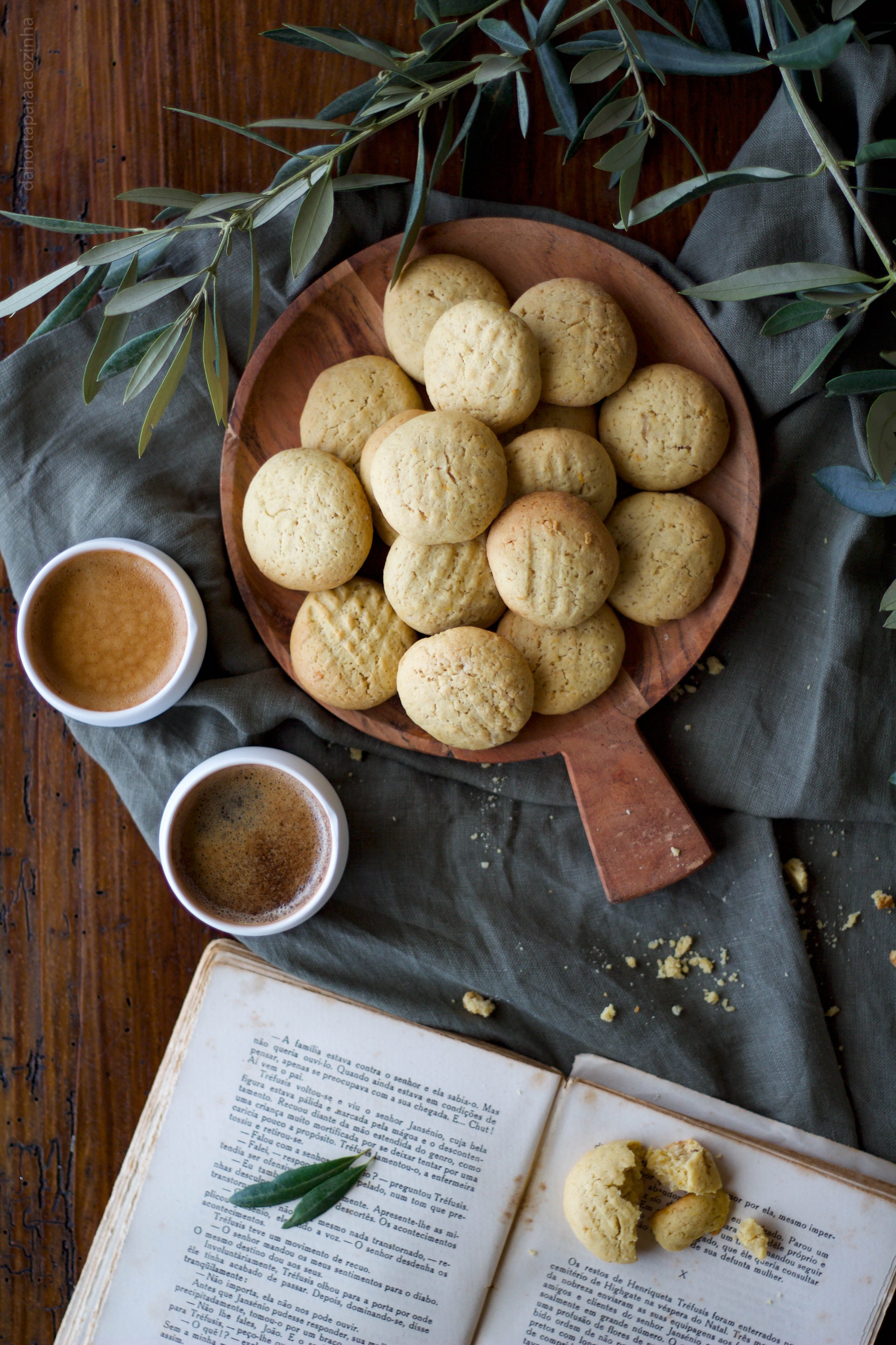 Bolinhos de Azeite e Laranja