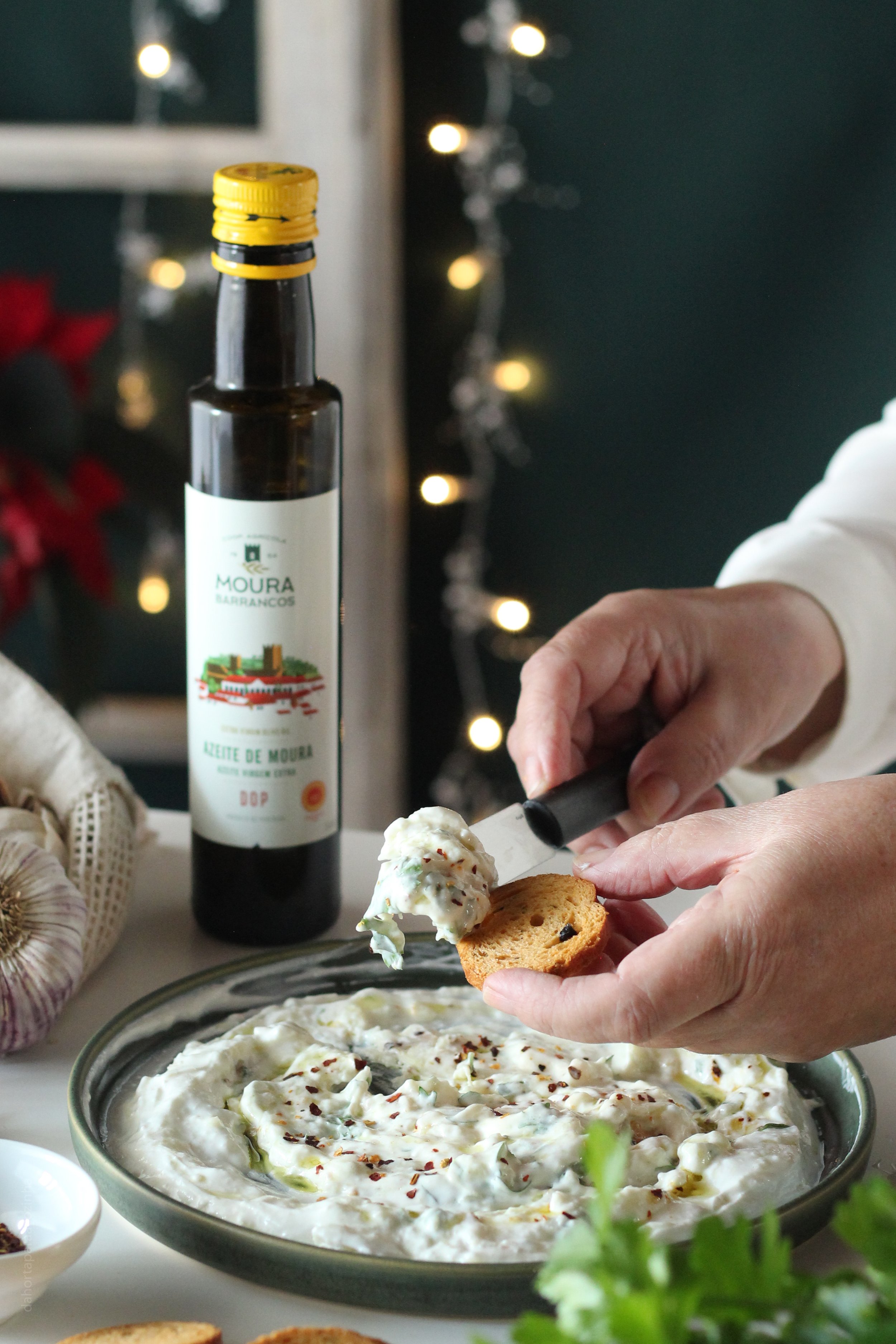 Patê de Cream Cheese e Alhos Assados